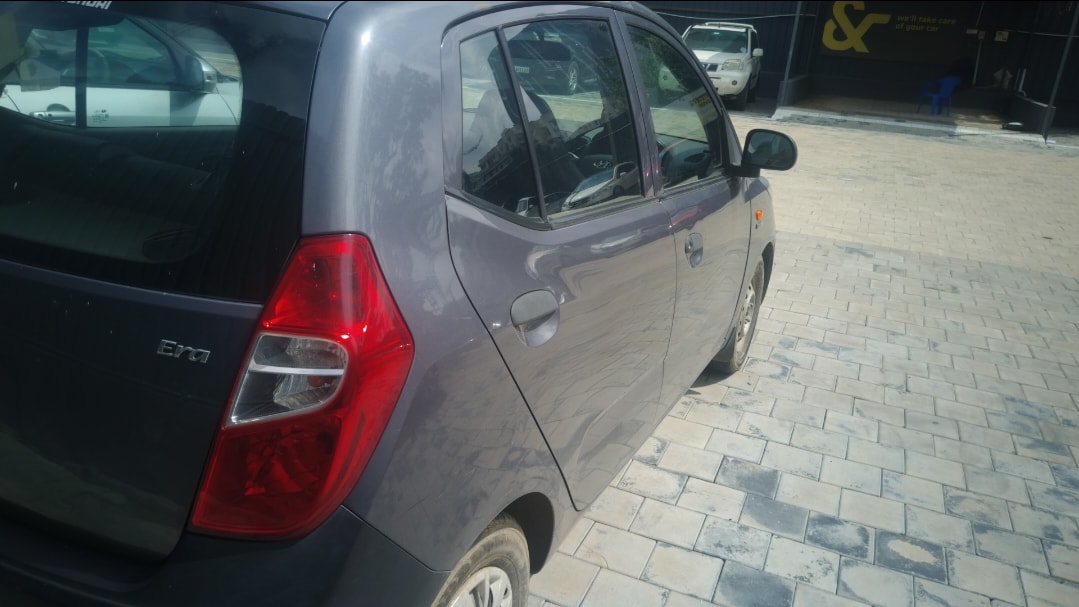 i10 image 5 i10 image 5