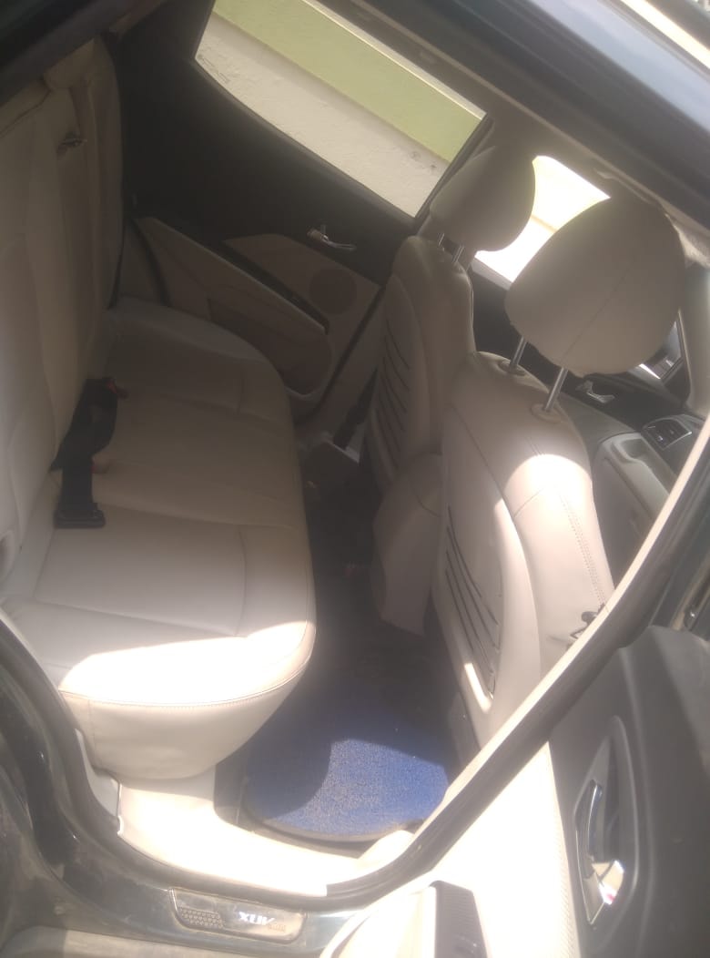 XUV300 image 14 XUV300 image 14