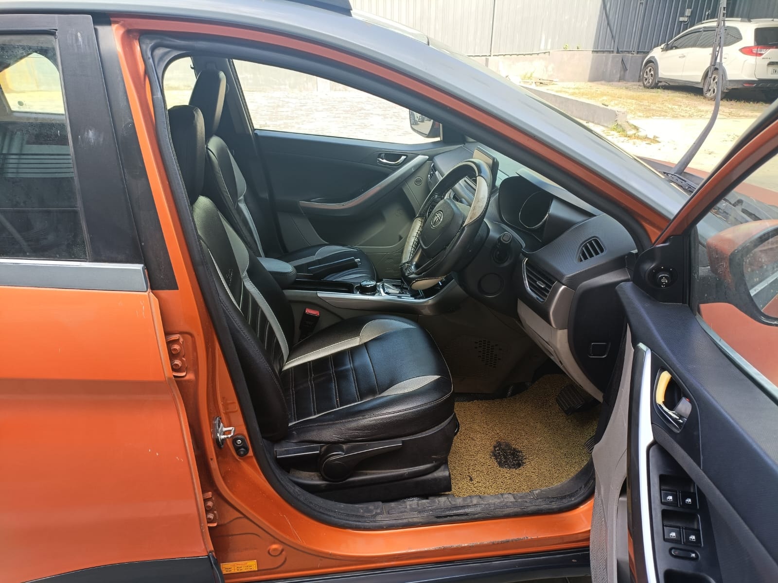 Used 2018 Tata Nexon Used 2018 Tata Nexon