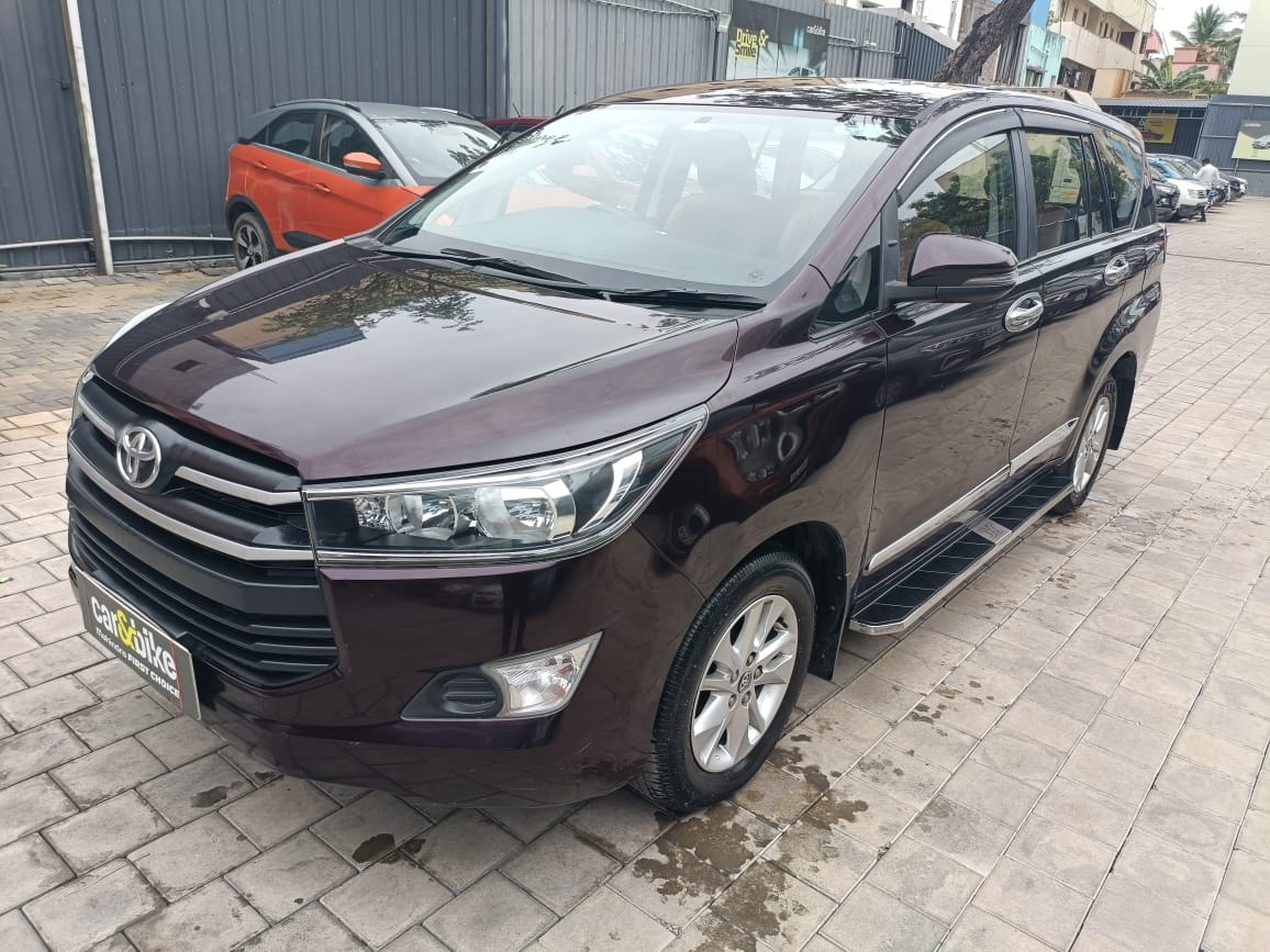 Innova Crysta image 1 Innova Crysta image 1