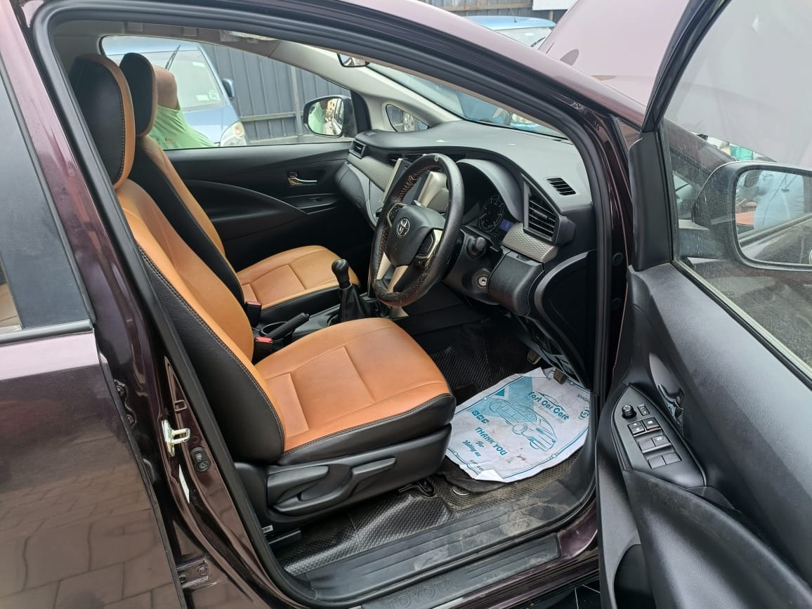 Innova Crysta image 13 Innova Crysta image 13