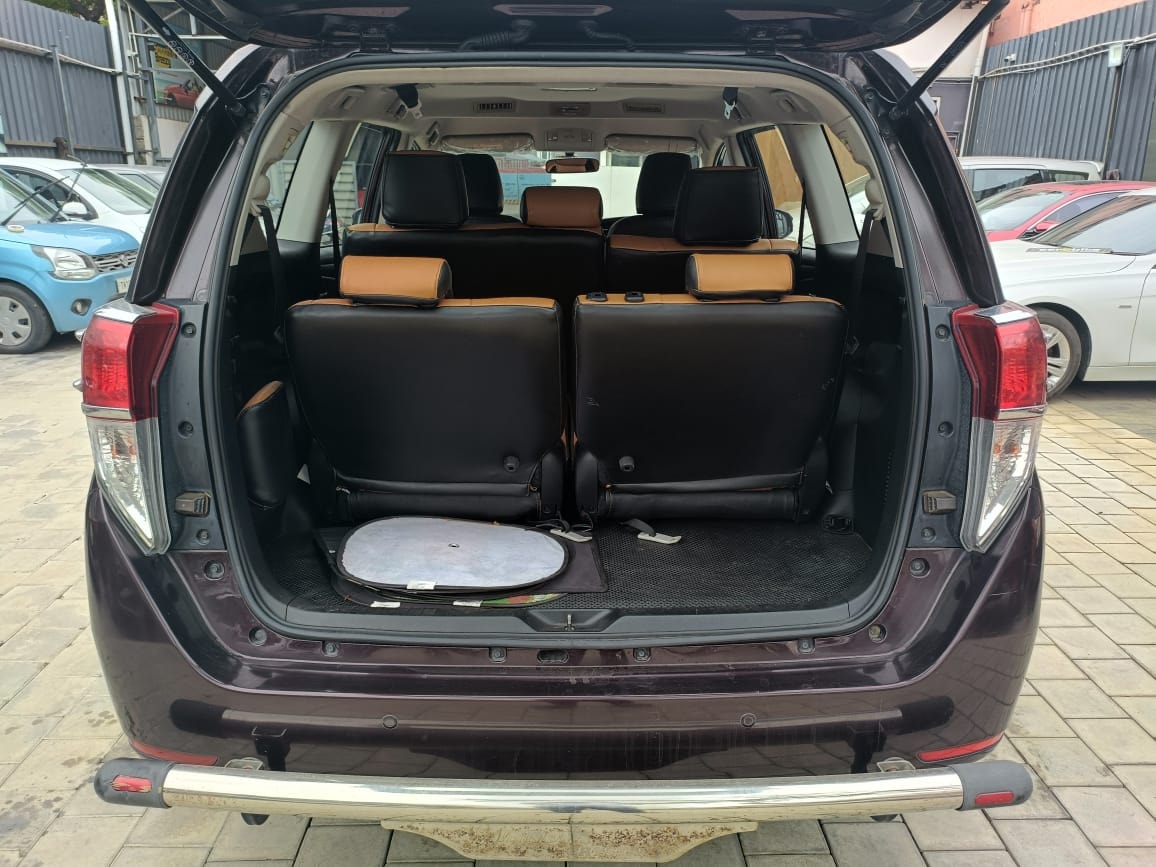 Innova Crysta image 9 Innova Crysta image 9