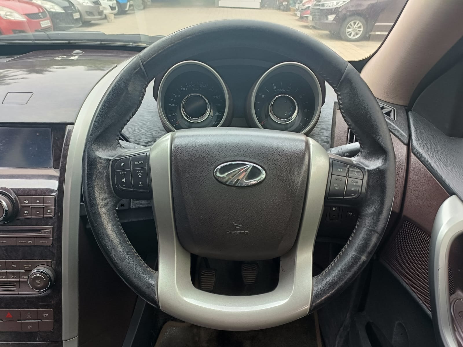 XUV500 image 12 XUV500 image 12