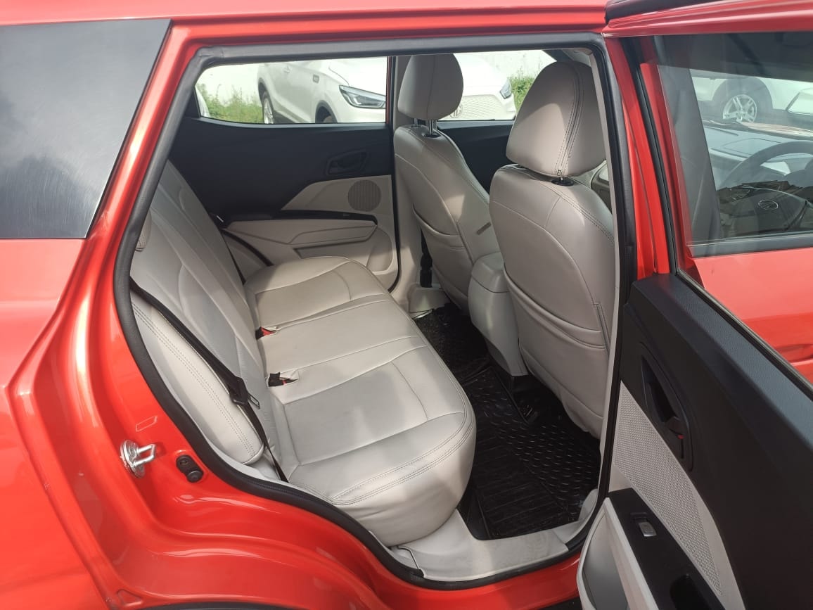 Used 2019 Mahindra XUV300 Used 2019 Mahindra XUV300