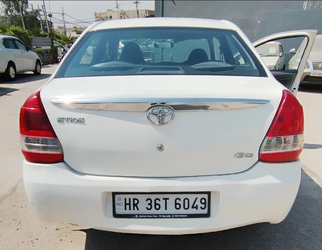 Etios image 4 Etios image 4