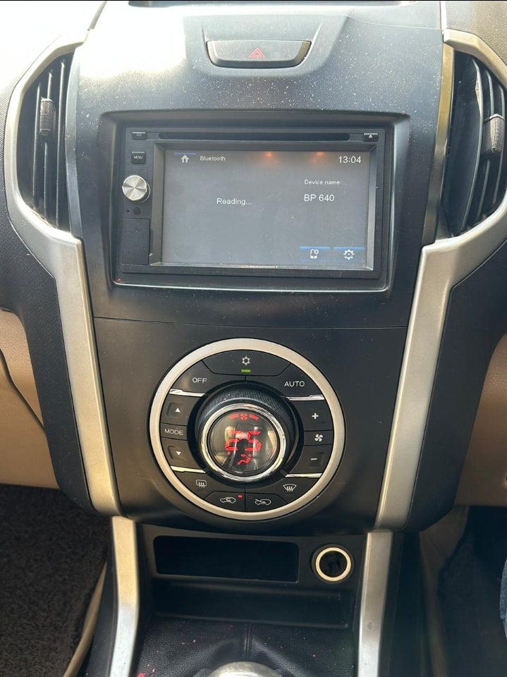 D-Max V-Cross image 3 D-Max V-Cross image 3