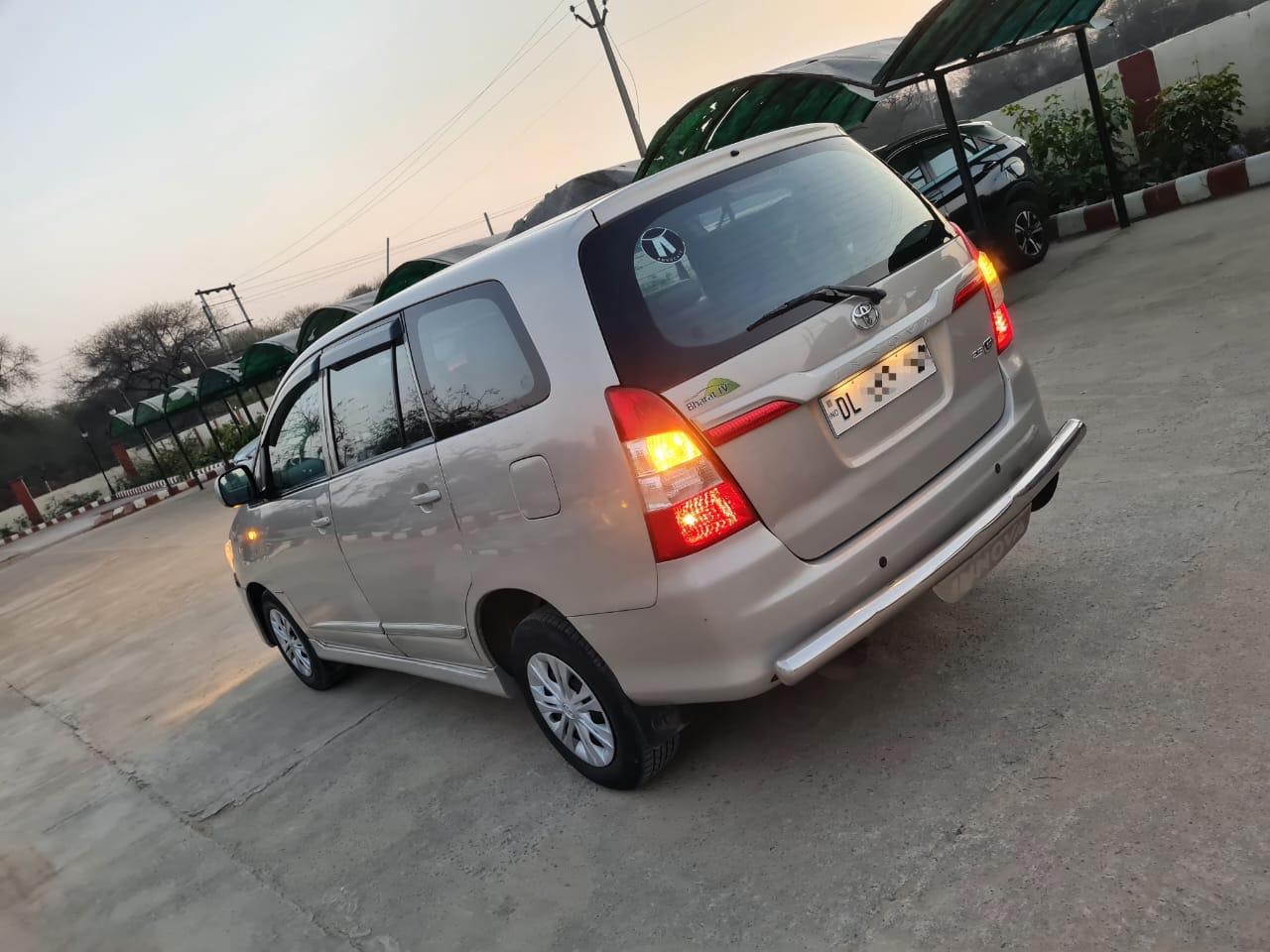 Innova image 17 Innova image 17