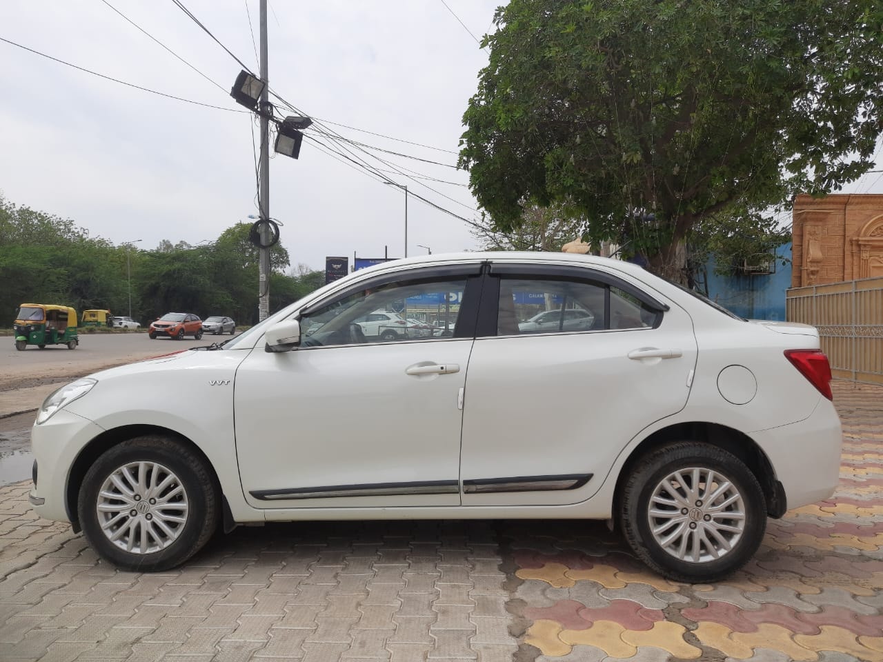 Dzire image 1 Dzire image 1