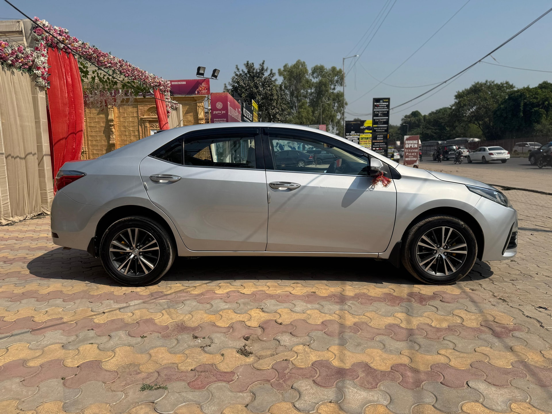 Corolla Altis image 2 Corolla Altis image 2