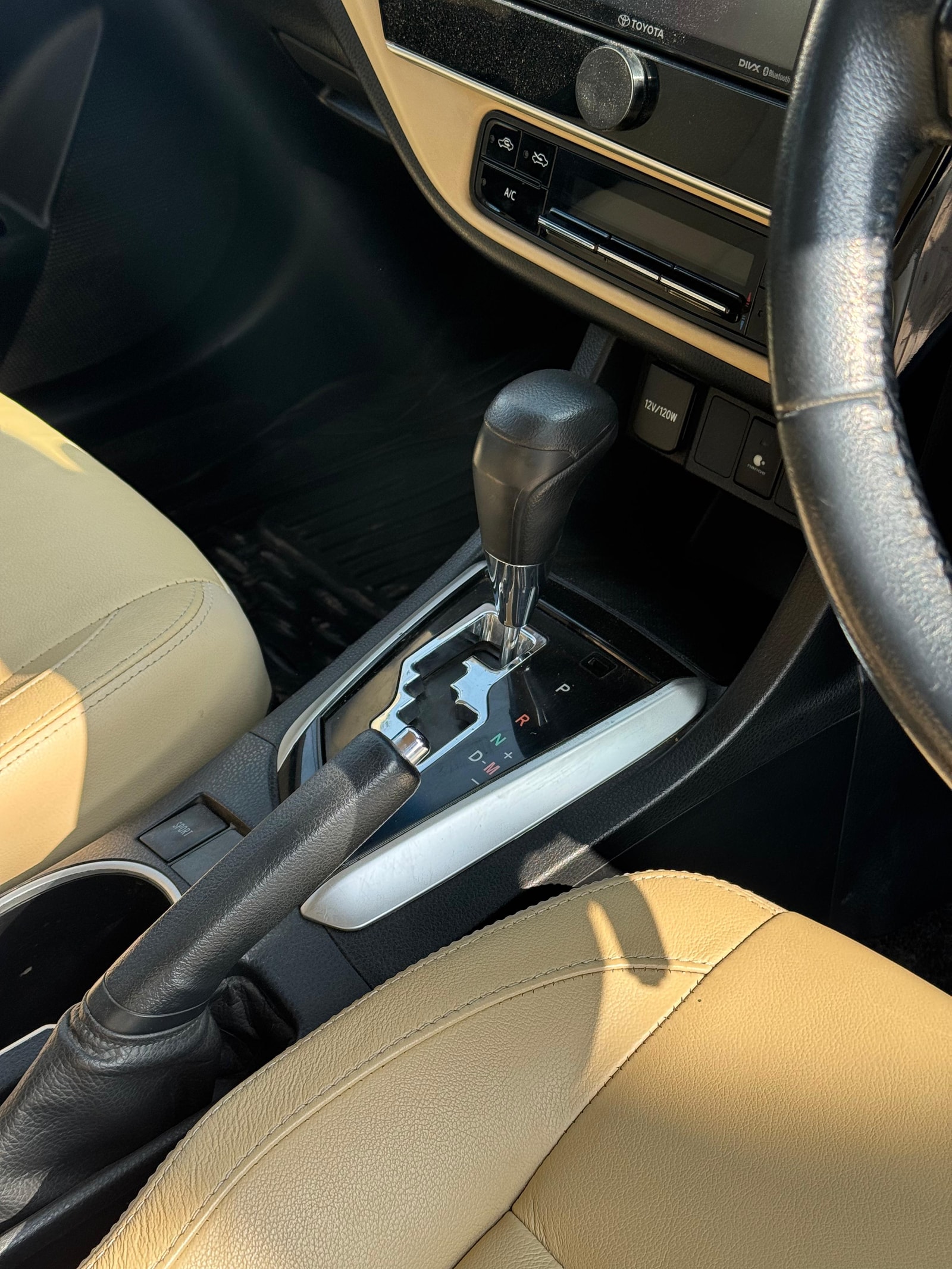 Corolla Altis image 13 Corolla Altis image 13