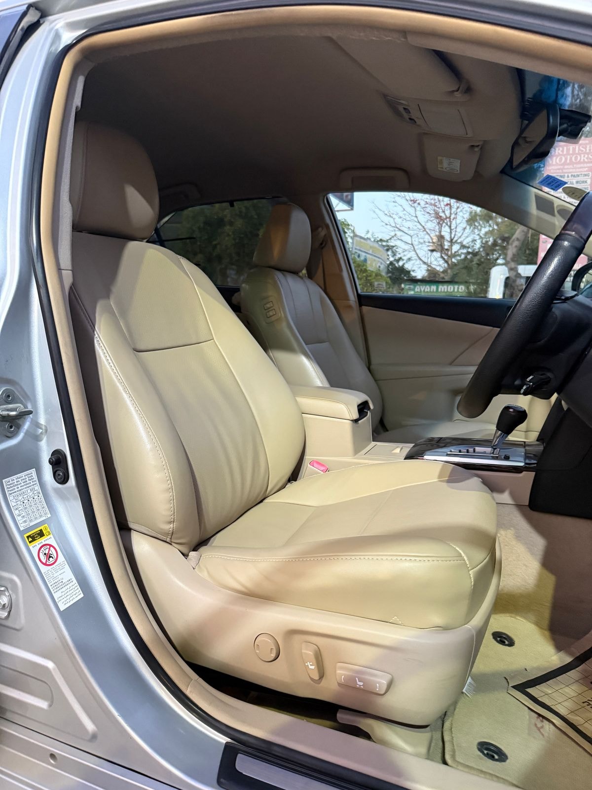 Camry image 9 Camry image 9