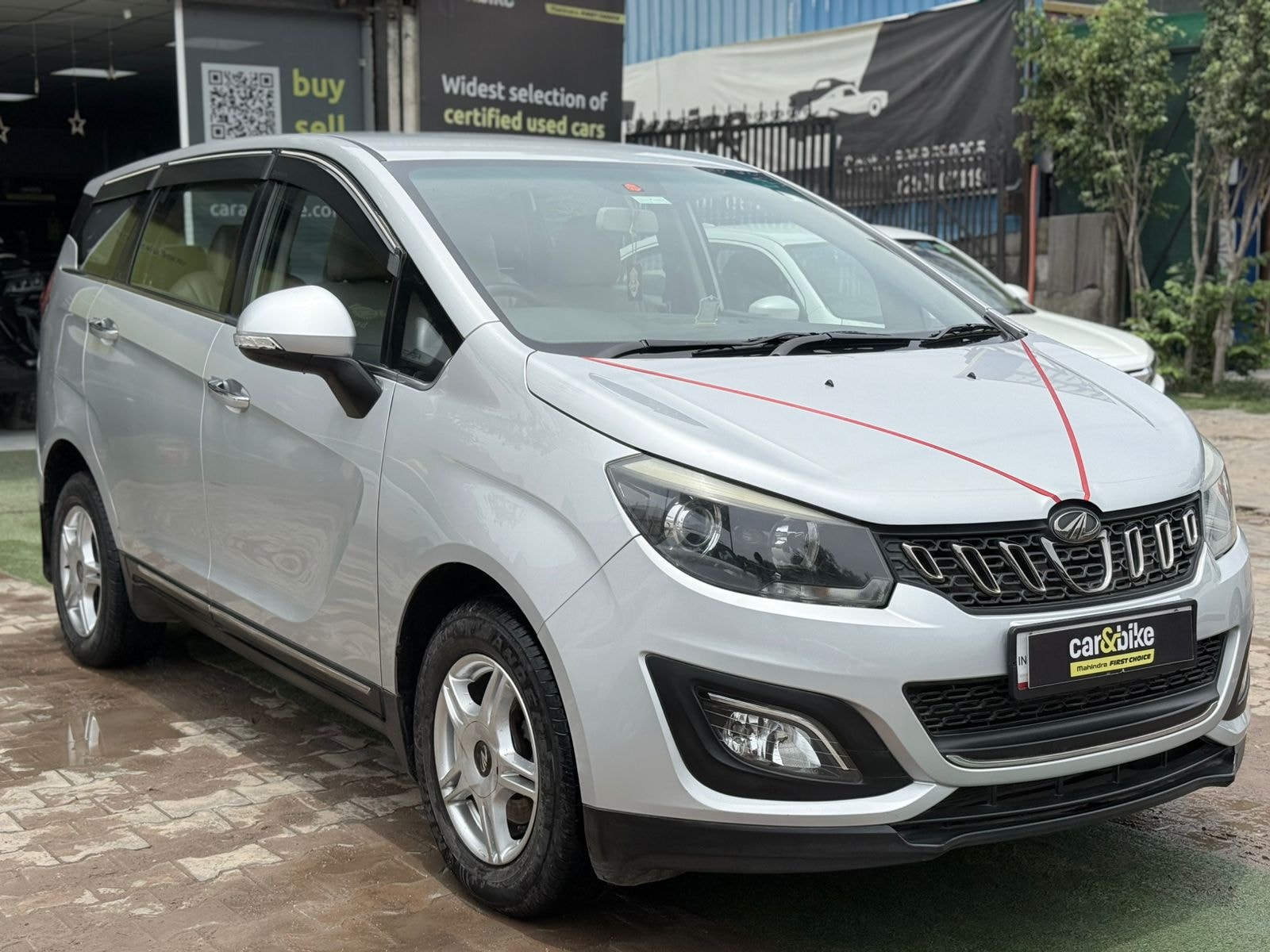 Used 2018 Mahindra Marazzo Used 2018 Mahindra Marazzo