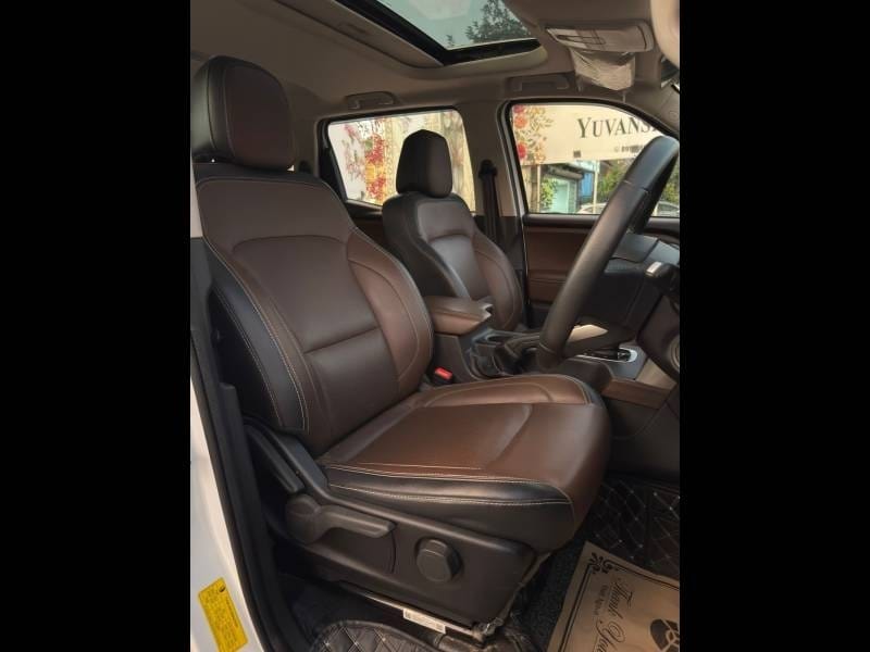 Scorpio-N image 11 Scorpio-N image 11