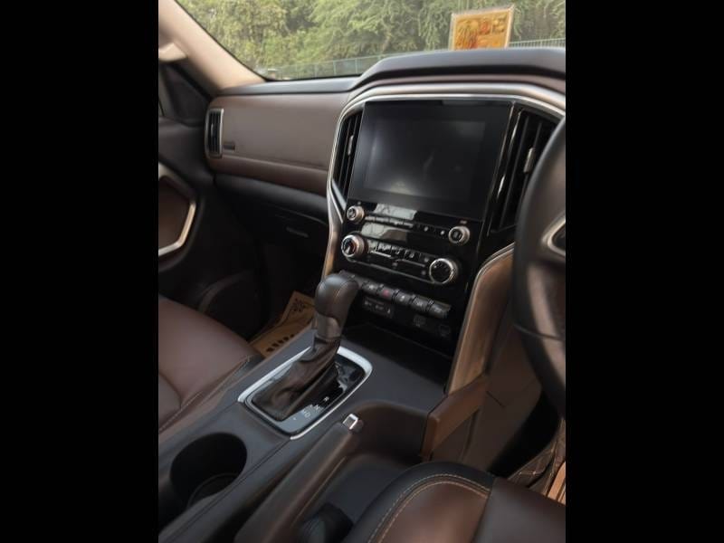 Scorpio-N image 10 Scorpio-N image 10