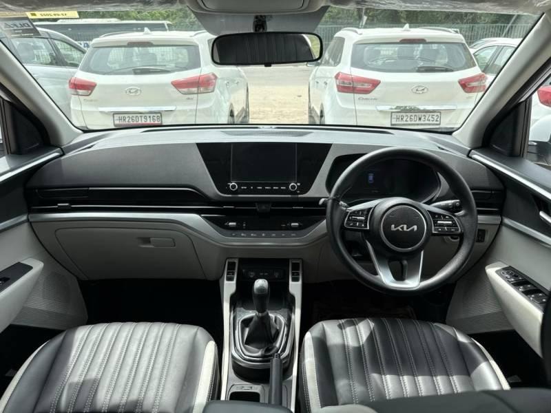 Used 2022 Kia Carens Used 2022 Kia Carens