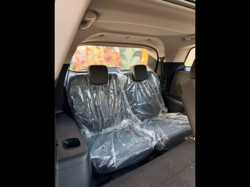 XUV700 image 10 XUV700 image 10