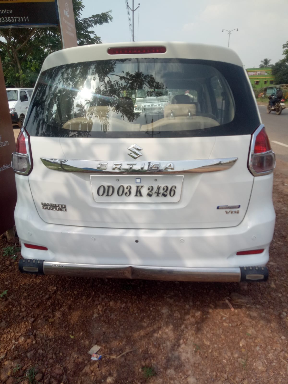 Ertiga image 1 Ertiga image 1