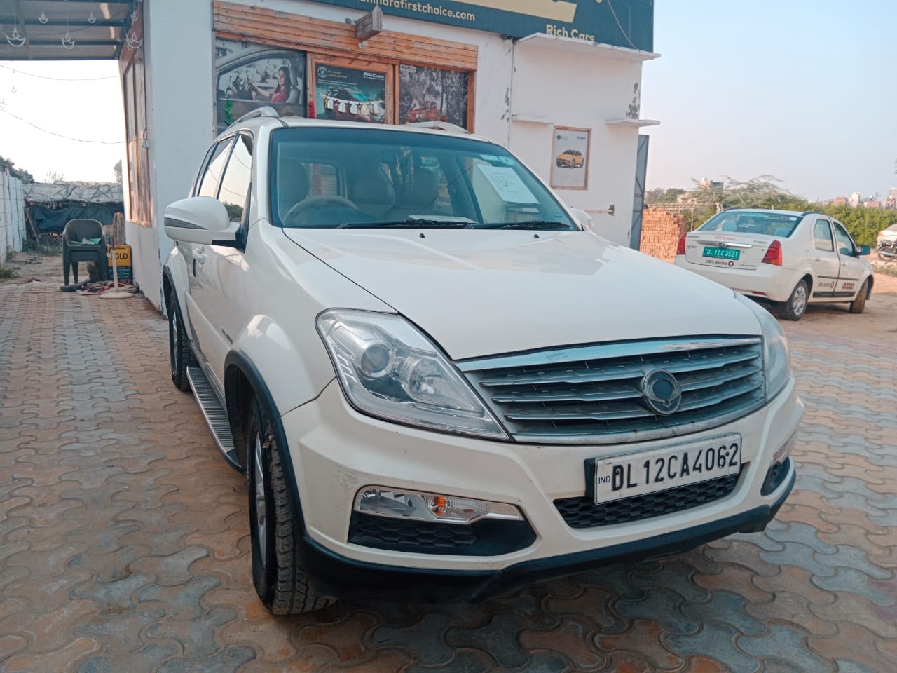 Rexton W image 5 Rexton W image 5