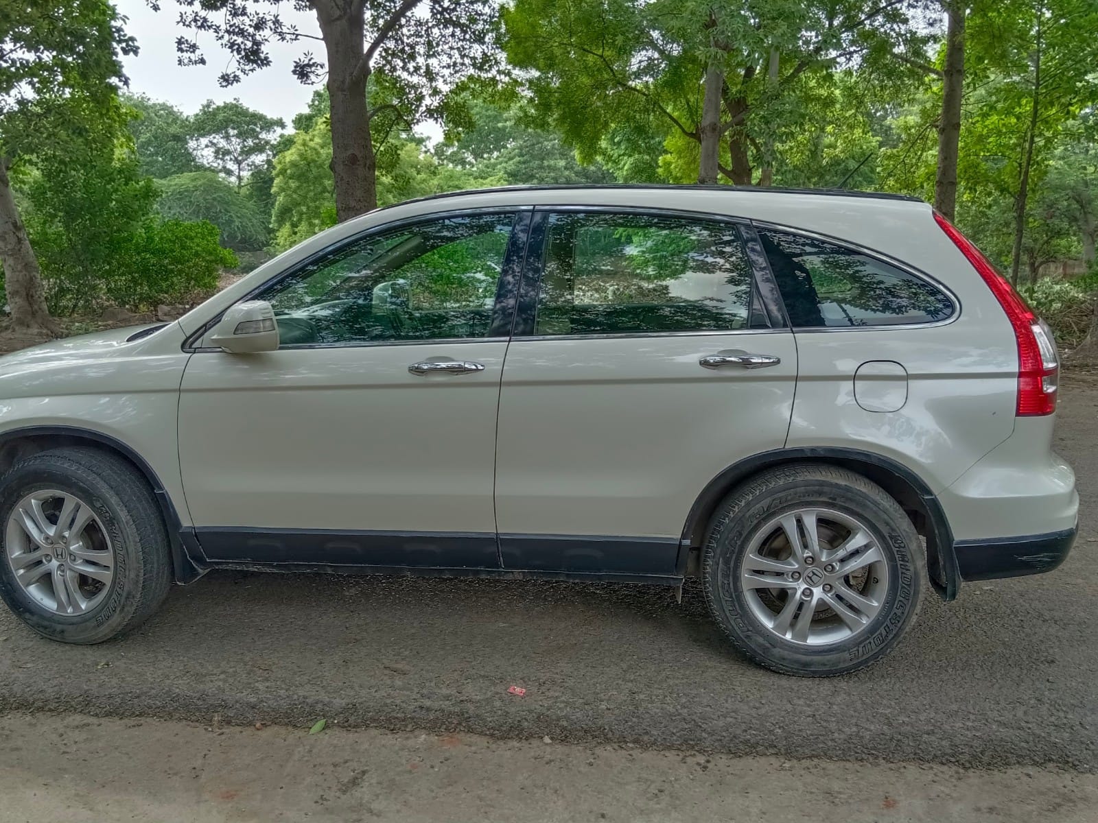 CR-V image 4 CR-V image 4