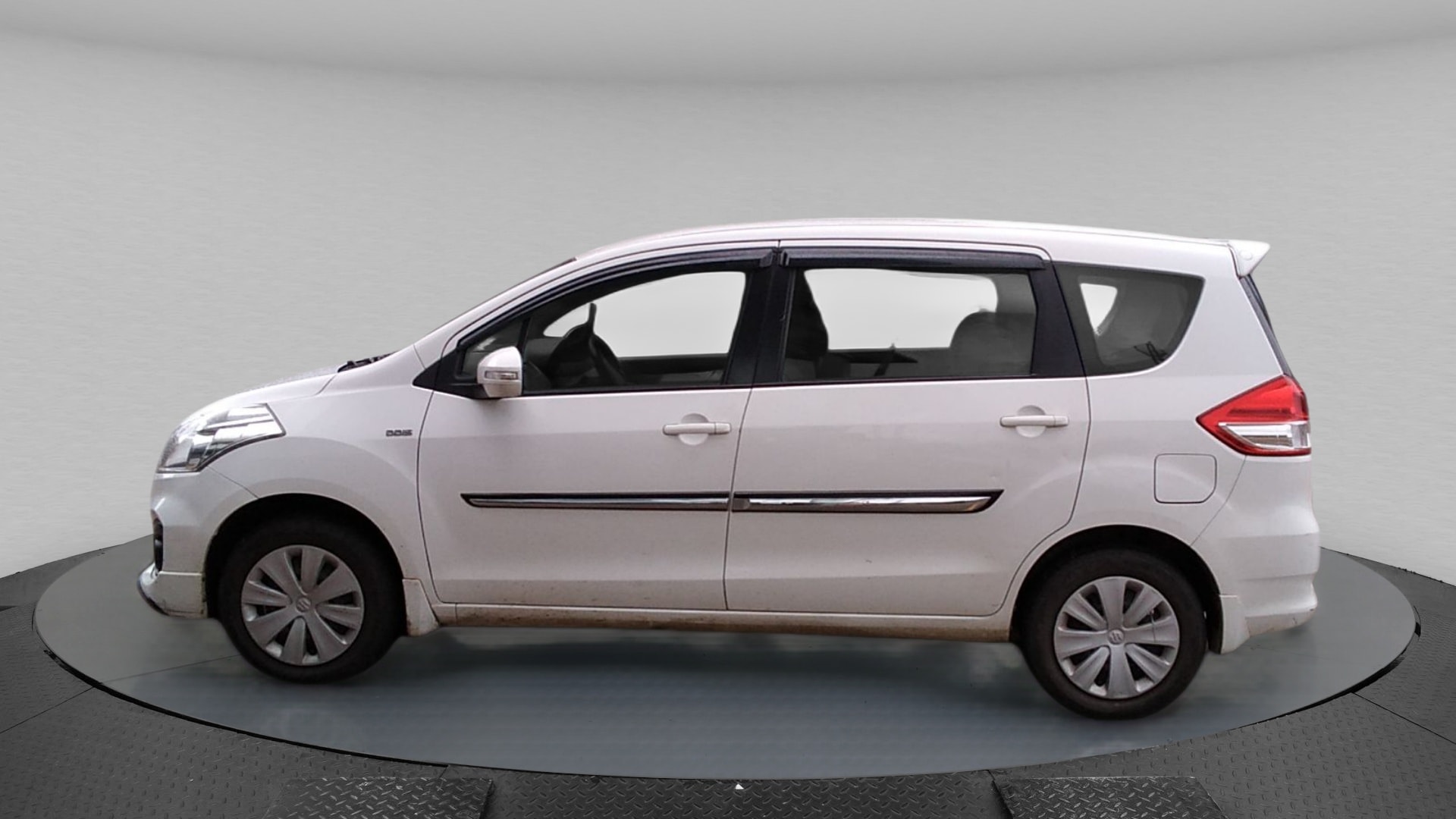 Ertiga image 2 Ertiga image 2