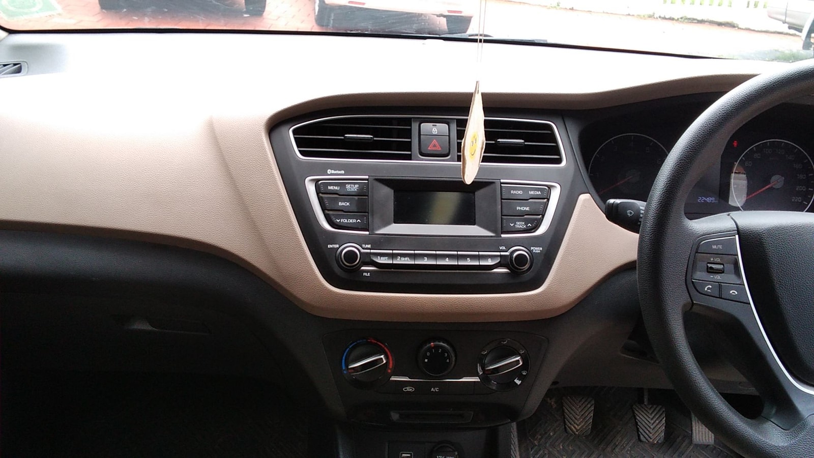 Elite i20 image 16 Elite i20 image 16