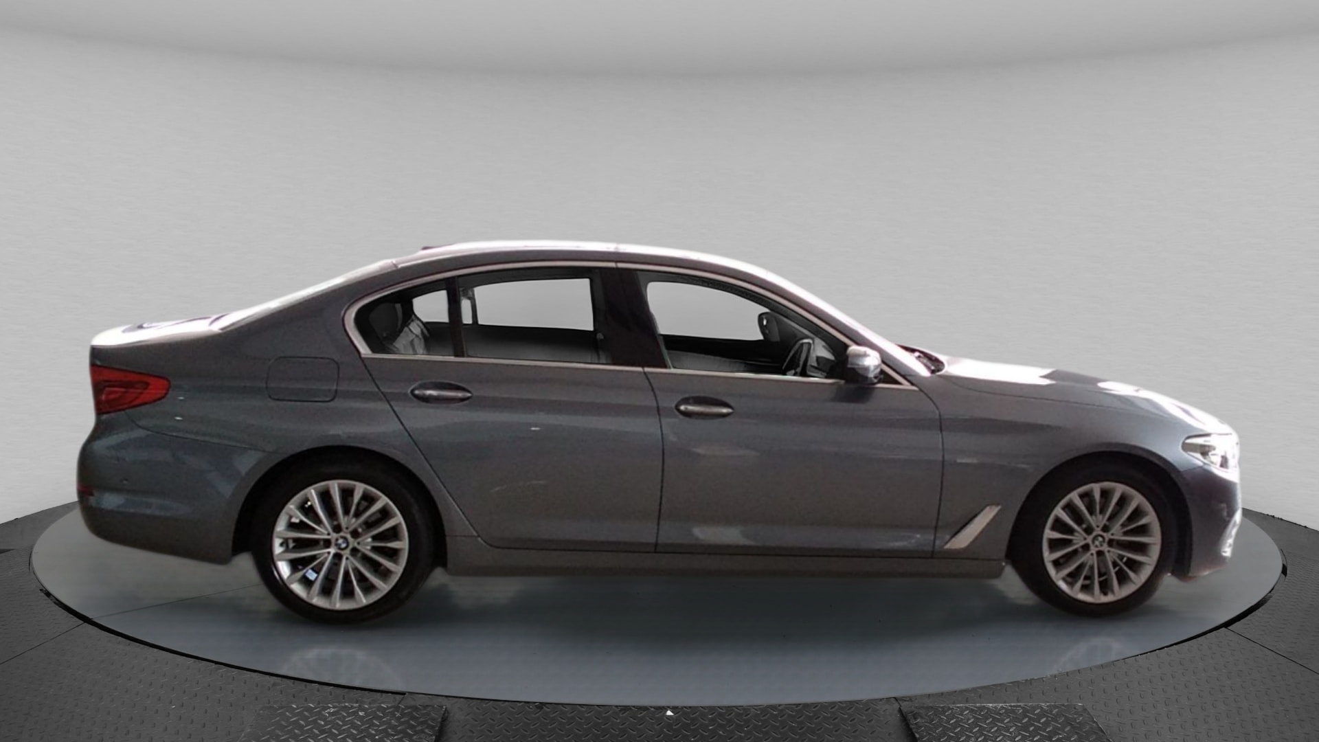 5 Series image 6 5 Series image 6