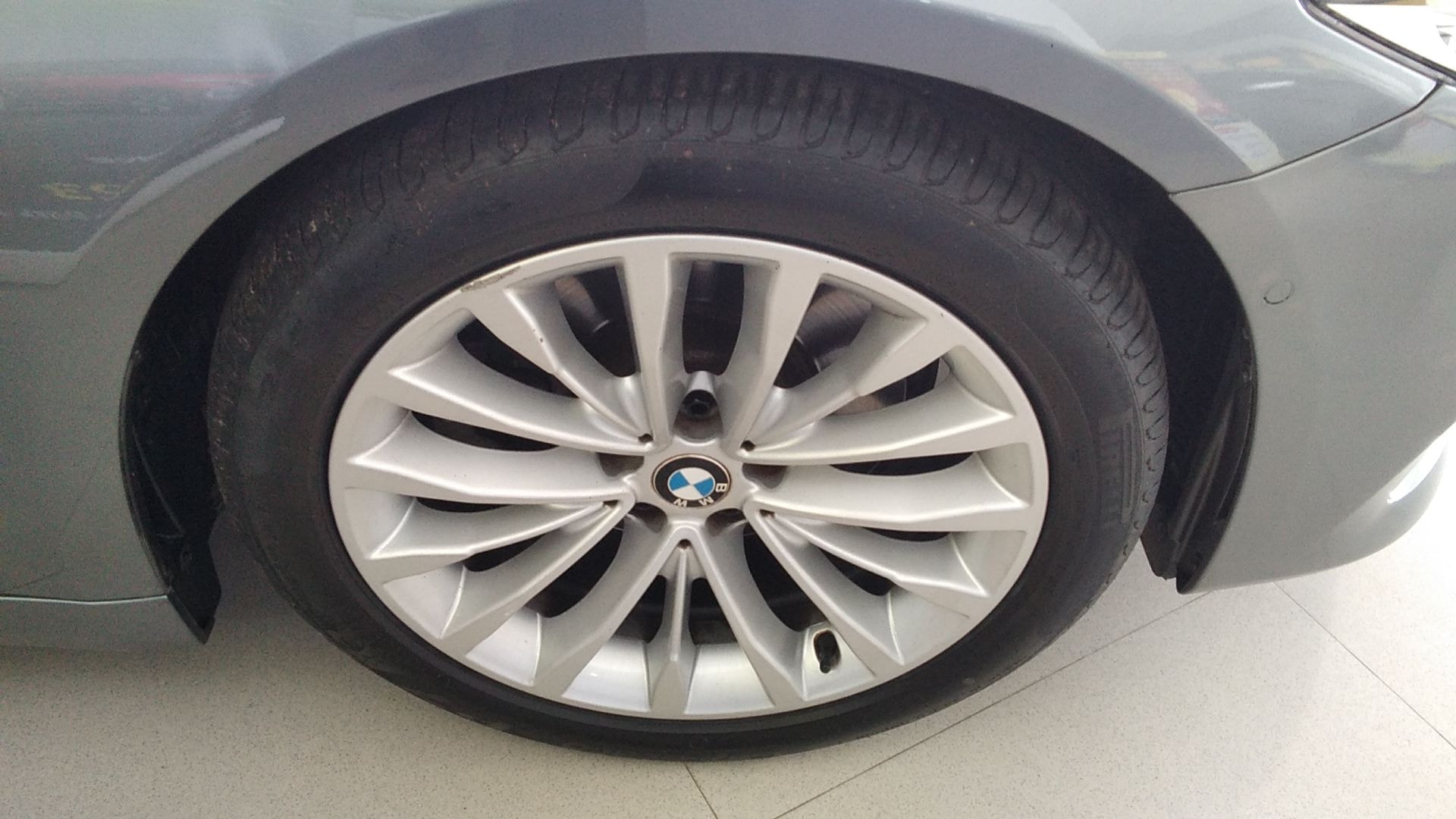 5 Series image 9 5 Series image 9