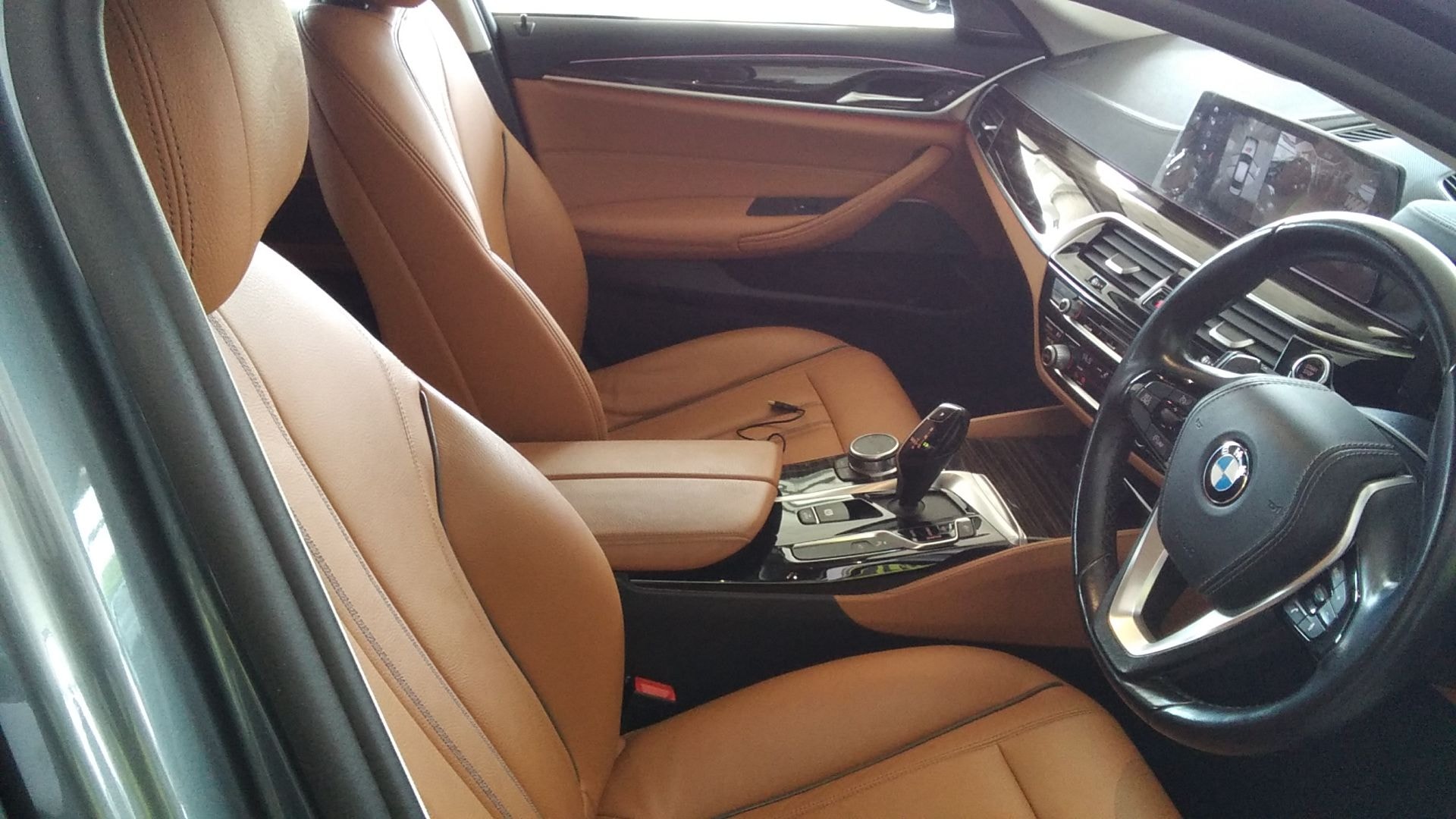 5 Series image 18 5 Series image 18