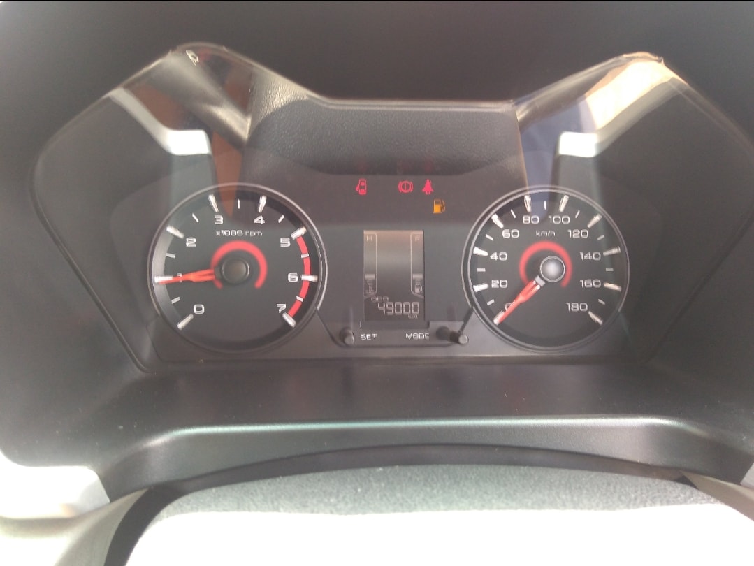 KUV100 image 11 KUV100 image 11