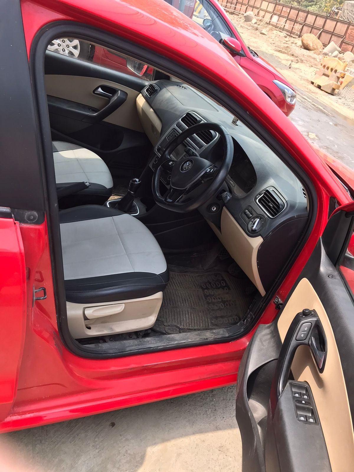 Polo image 10 Polo image 10