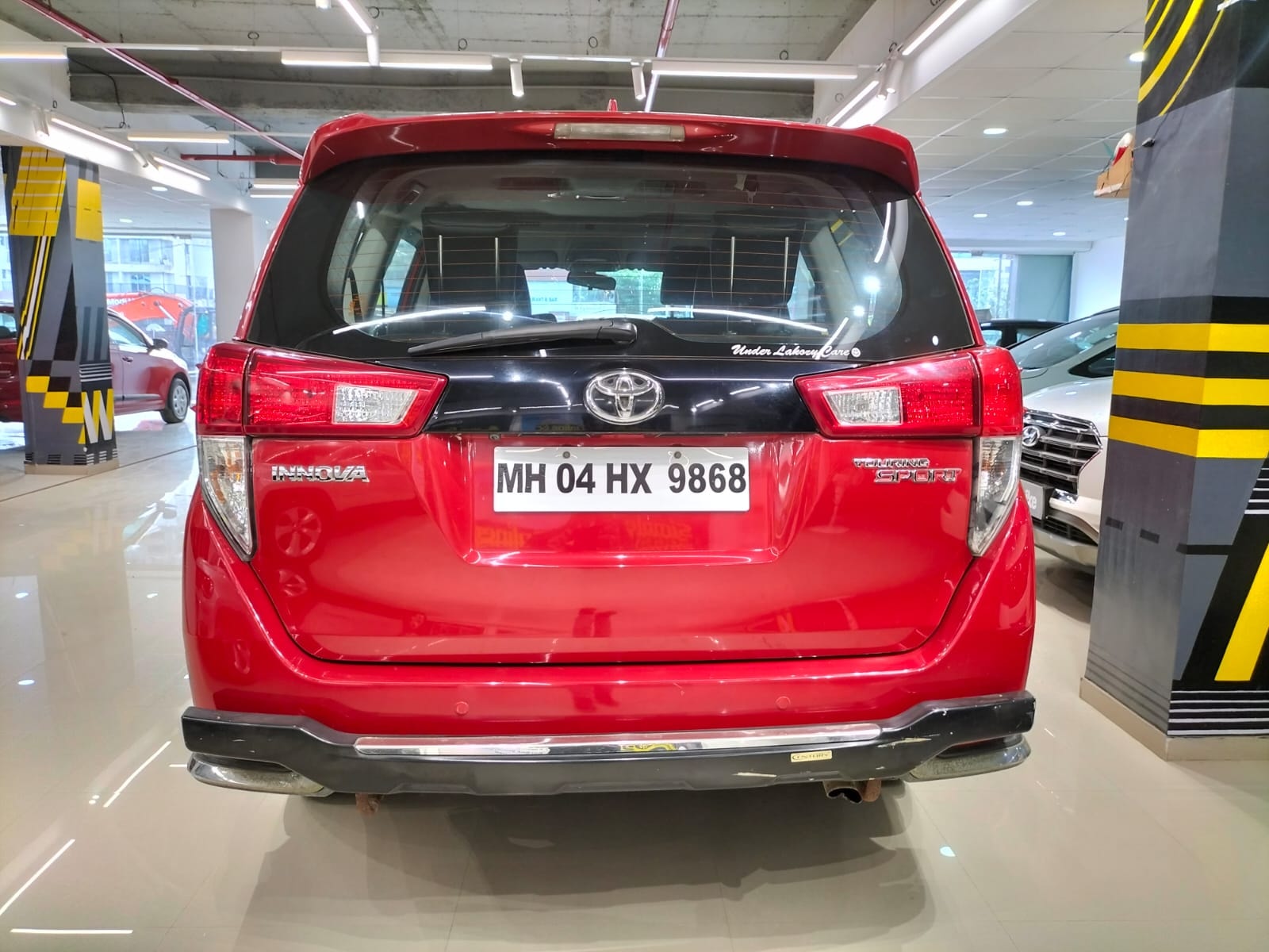 Innova Crysta image 2 Innova Crysta image 2