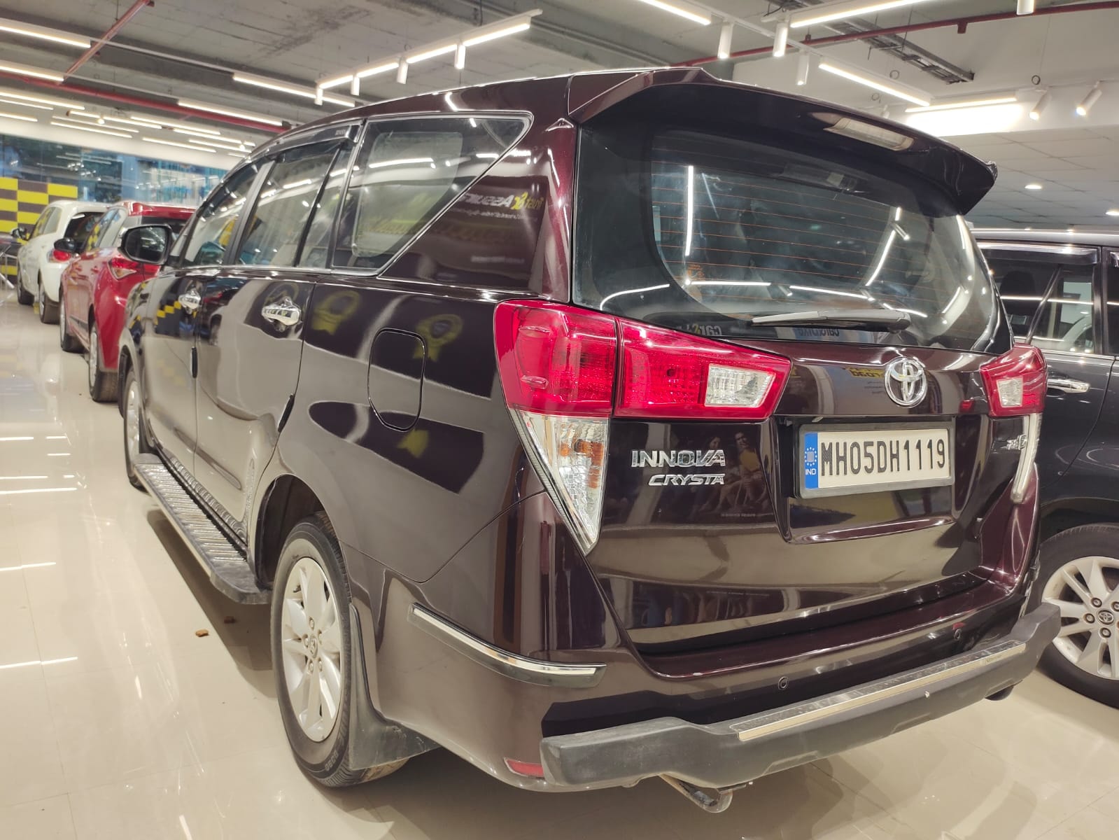 Innova Crysta image 2 Innova Crysta image 2