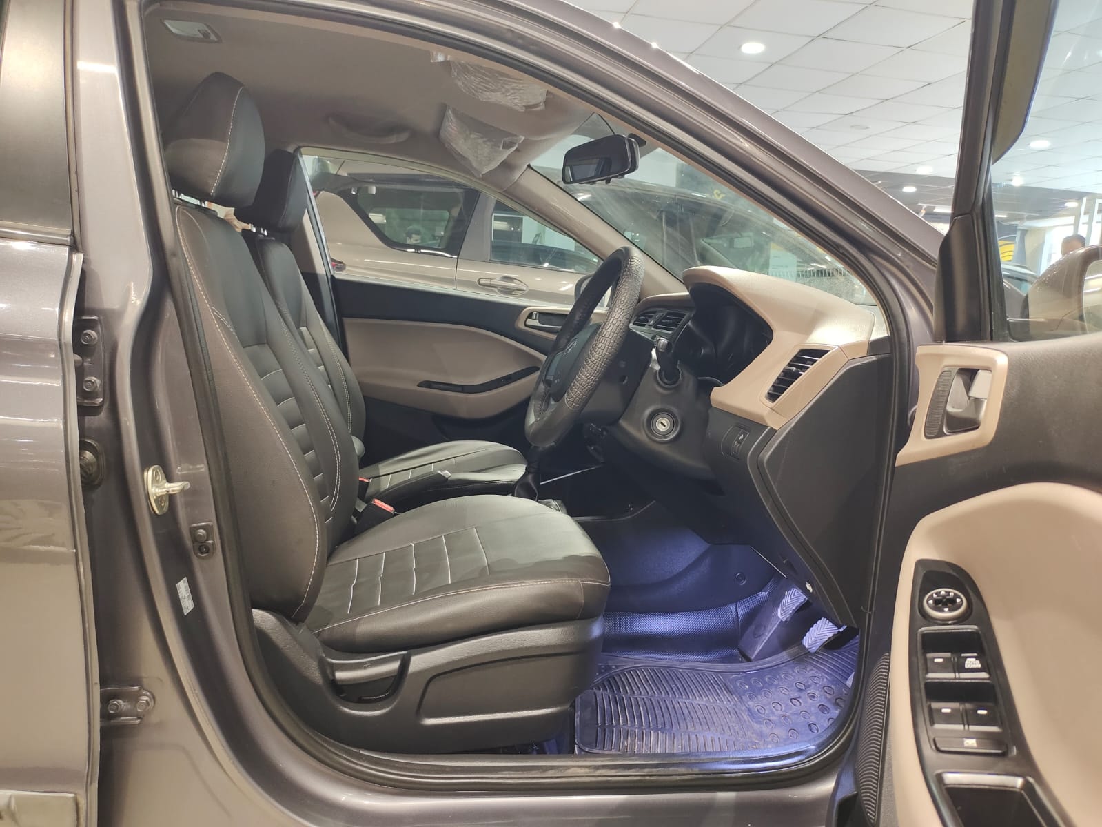 Elite i20 image 10 Elite i20 image 10