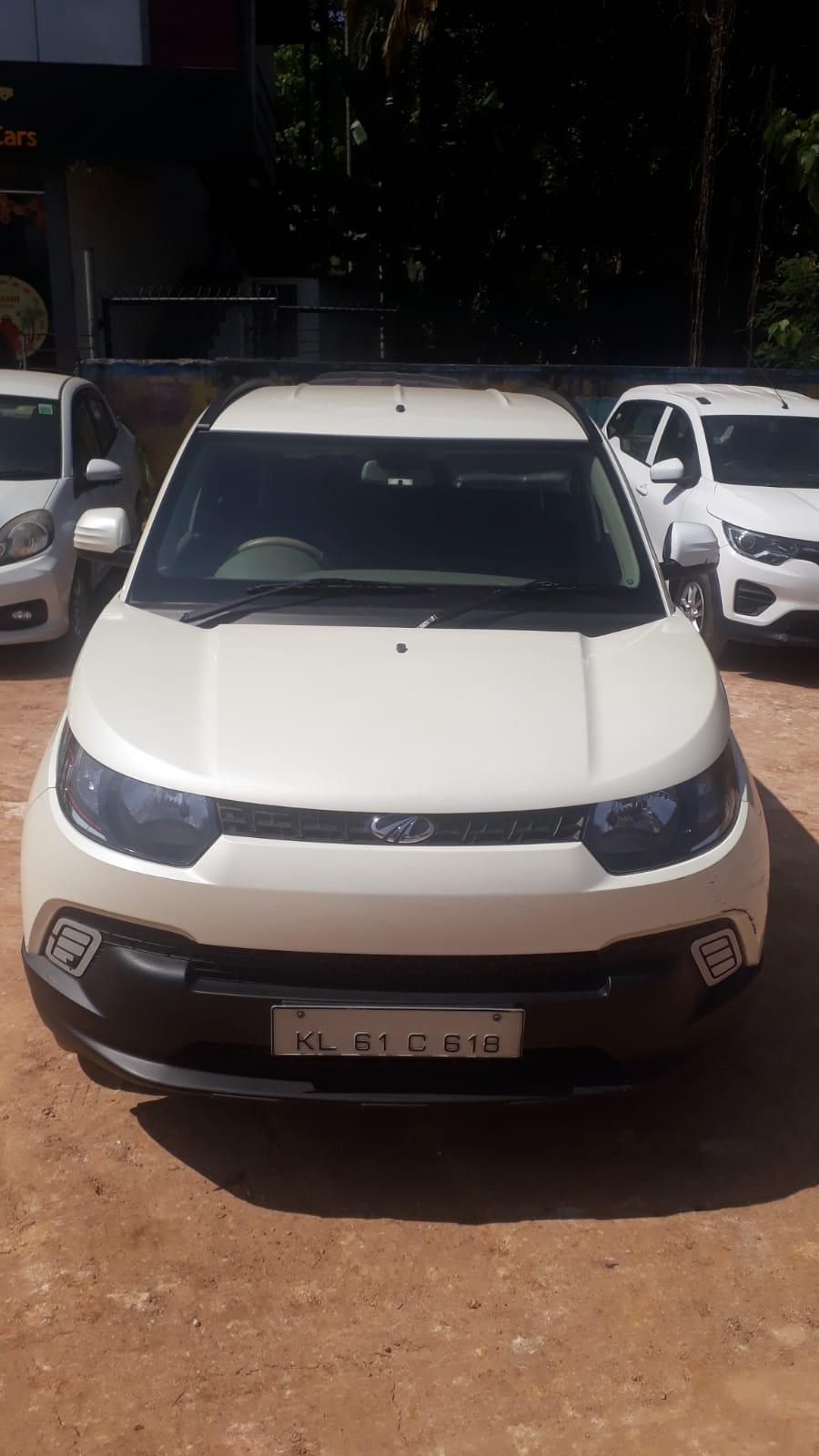 Used 2016 Mahindra KUV100 K4 Petrol 6 Seater (2016-2017) for sale