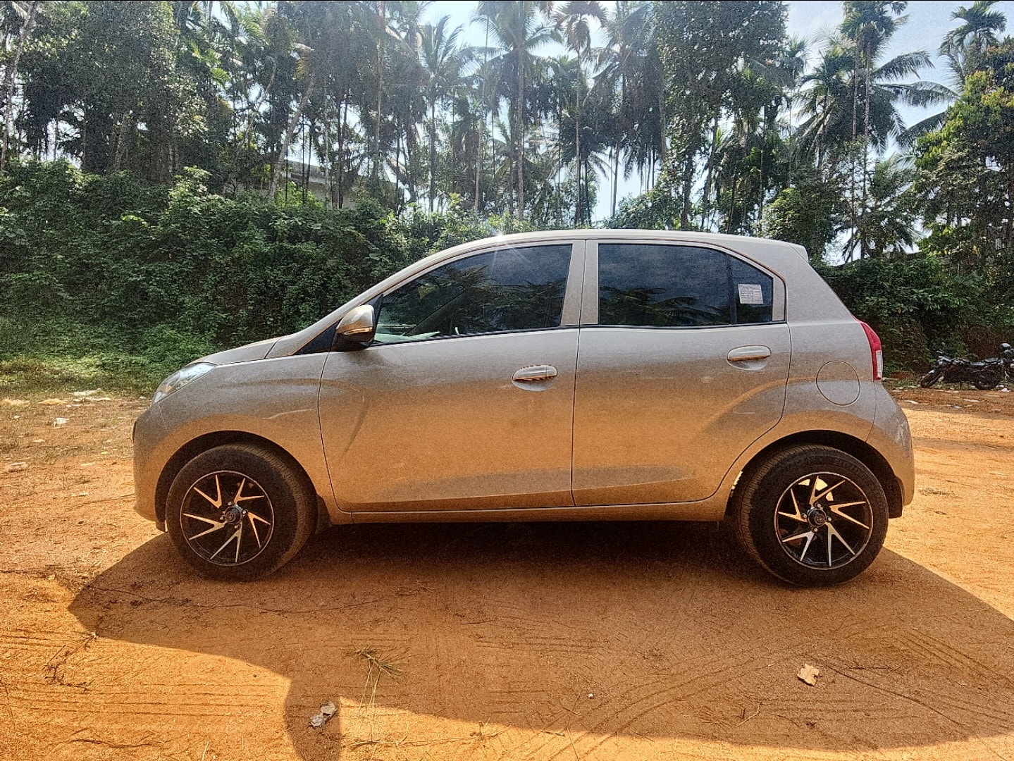 New Santro image 4 New Santro image 4