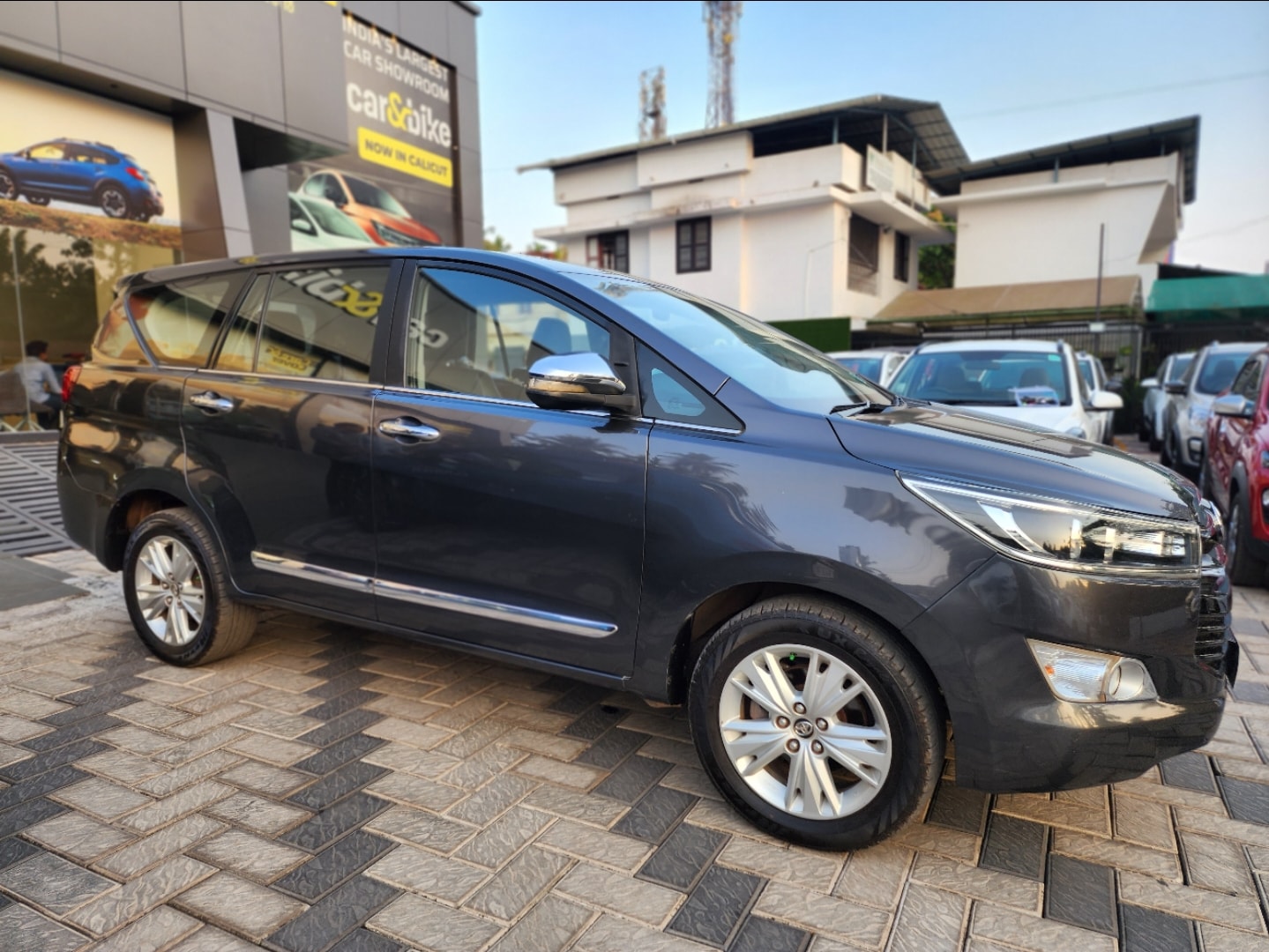 Innova Crysta image 6 Innova Crysta image 6