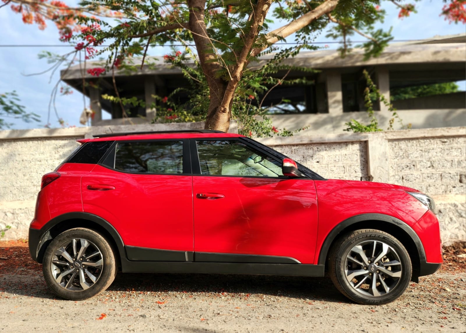 XUV300 image 6 XUV300 image 6