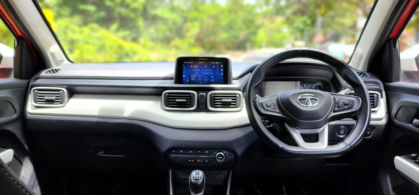 Punch image 11 Punch image 11