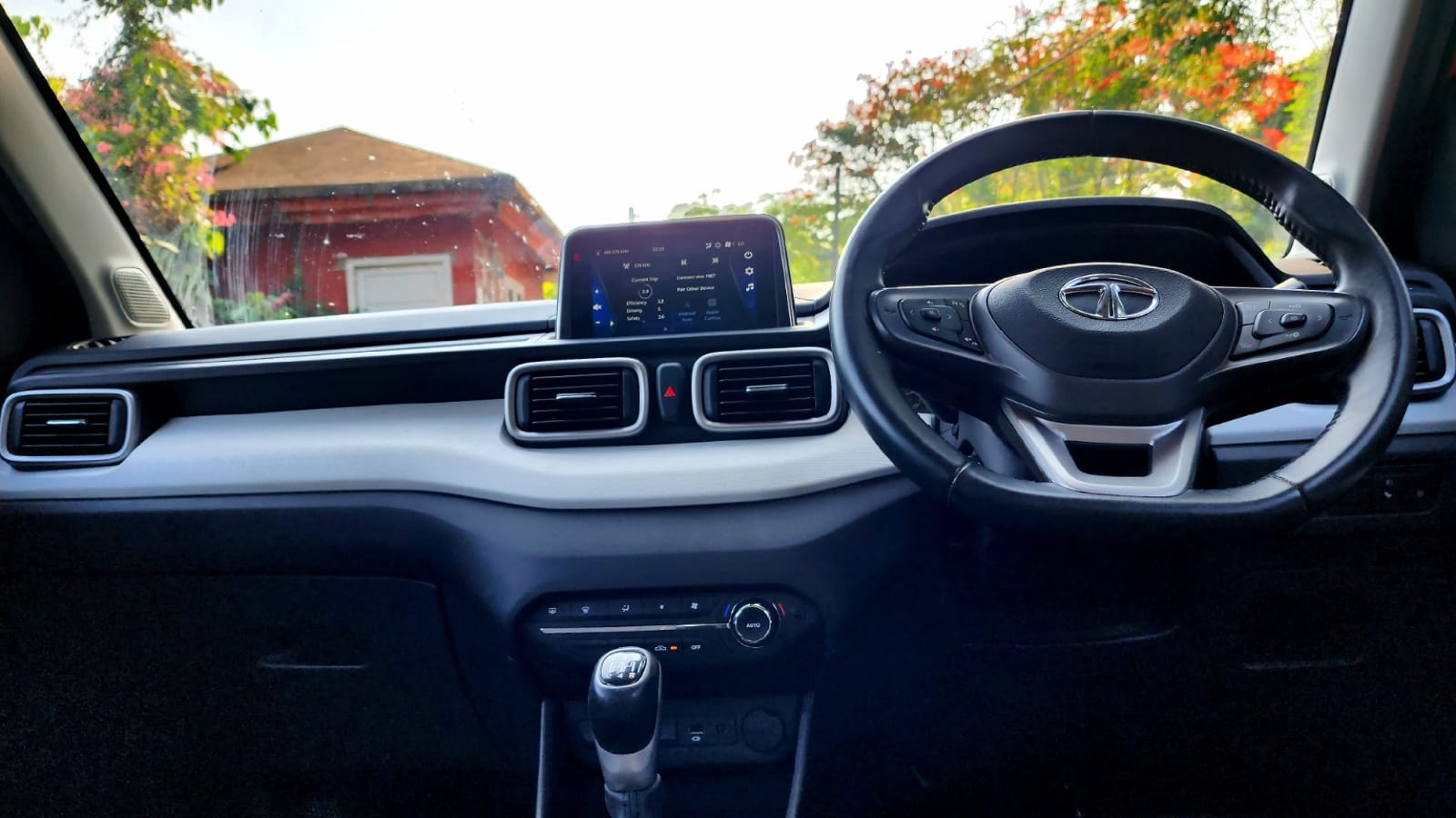 Punch image 10 Punch image 10