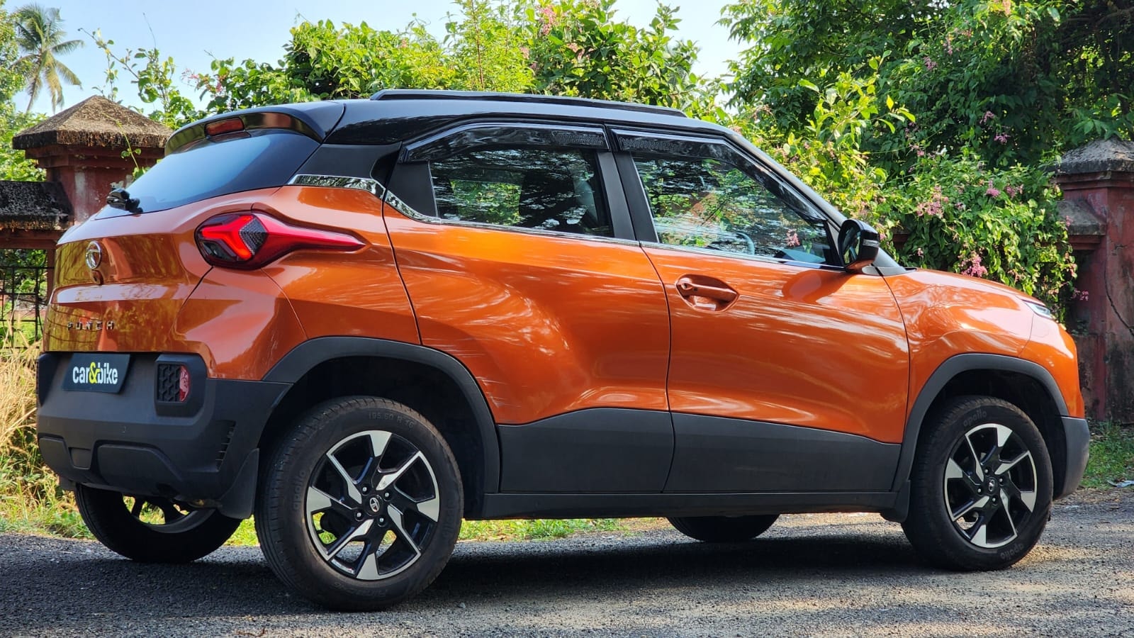 Punch image 5 Punch image 5