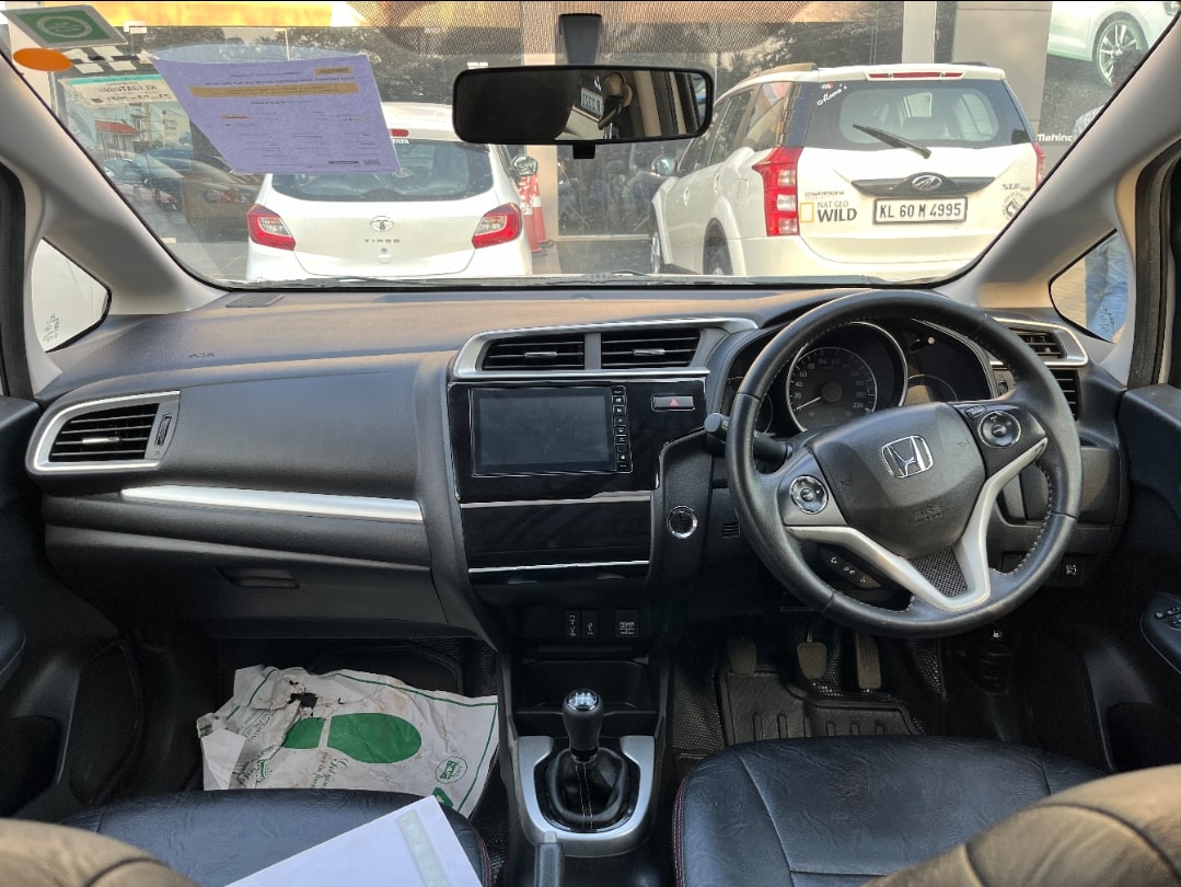 WR-V image 10 WR-V image 10