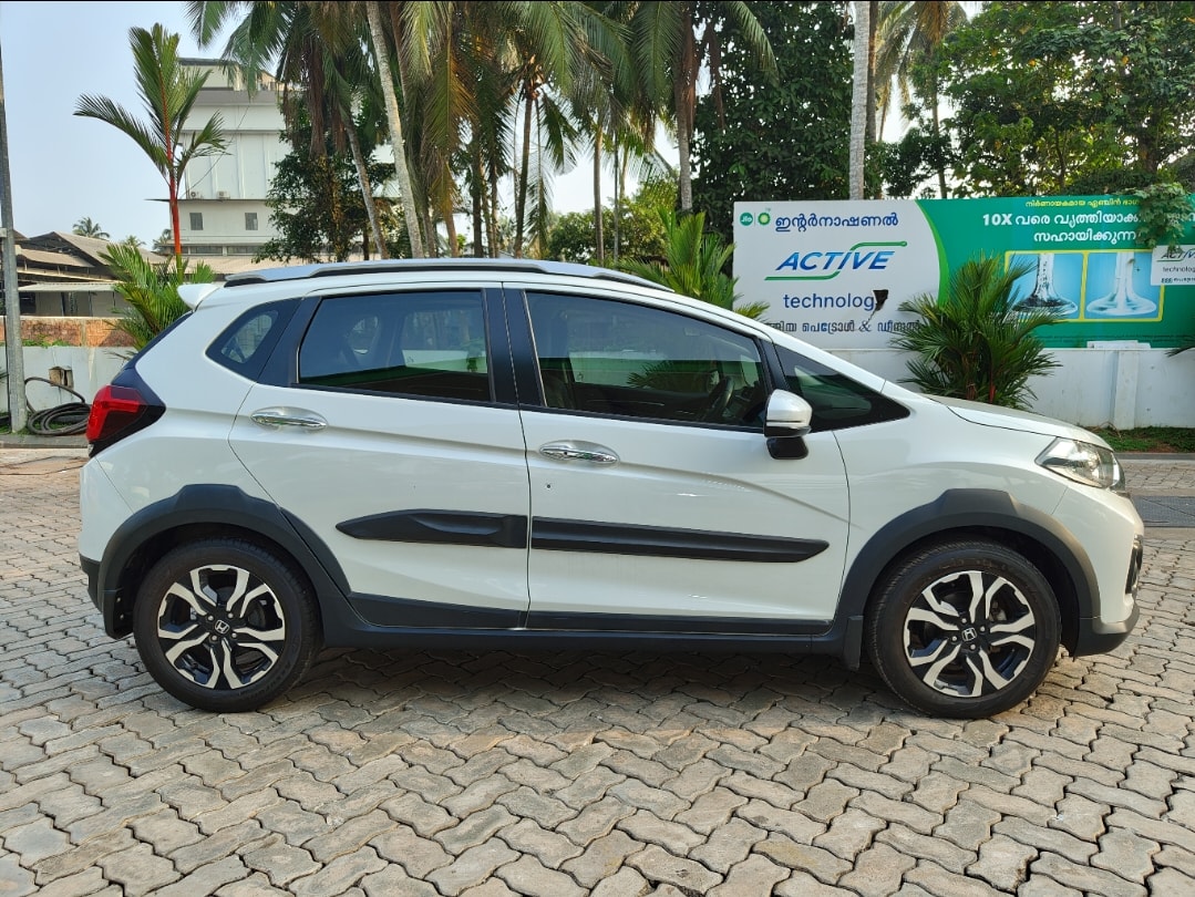 WR-V image 2 WR-V image 2