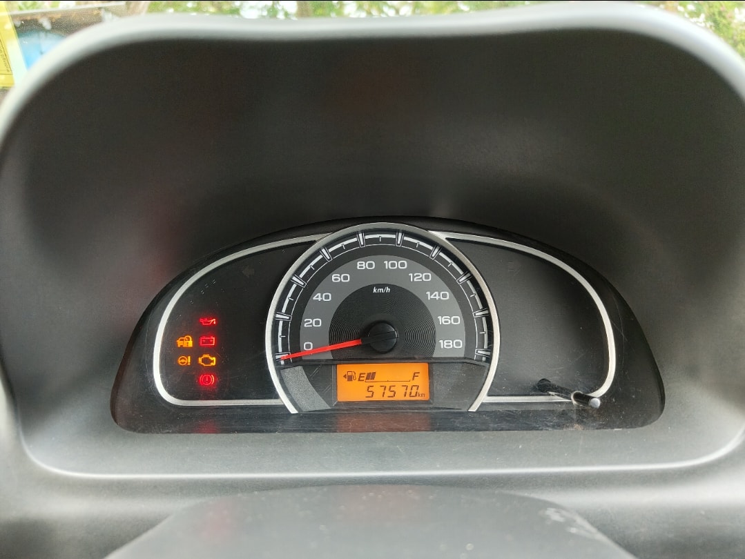 Alto 800 image 9 Alto 800 image 9