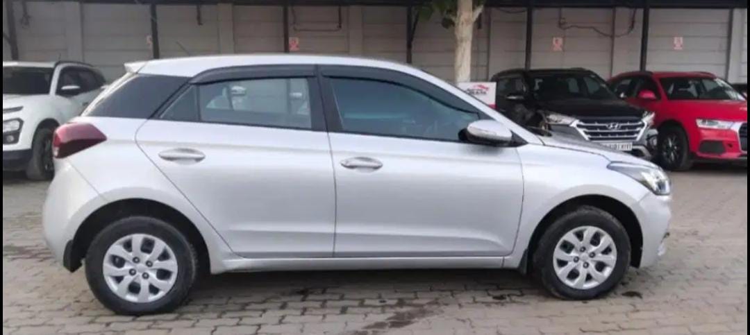 i20 Active image 2 i20 Active image 2