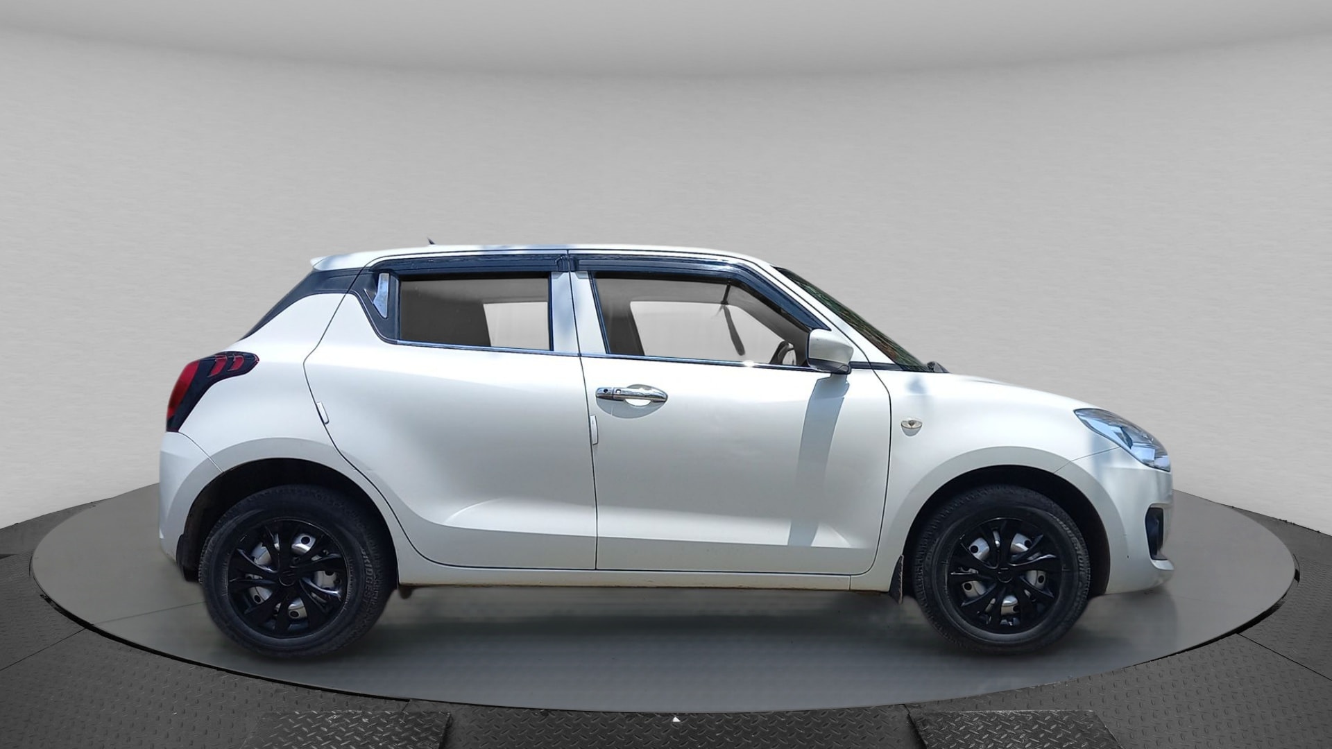 Swift image 6 Swift image 6