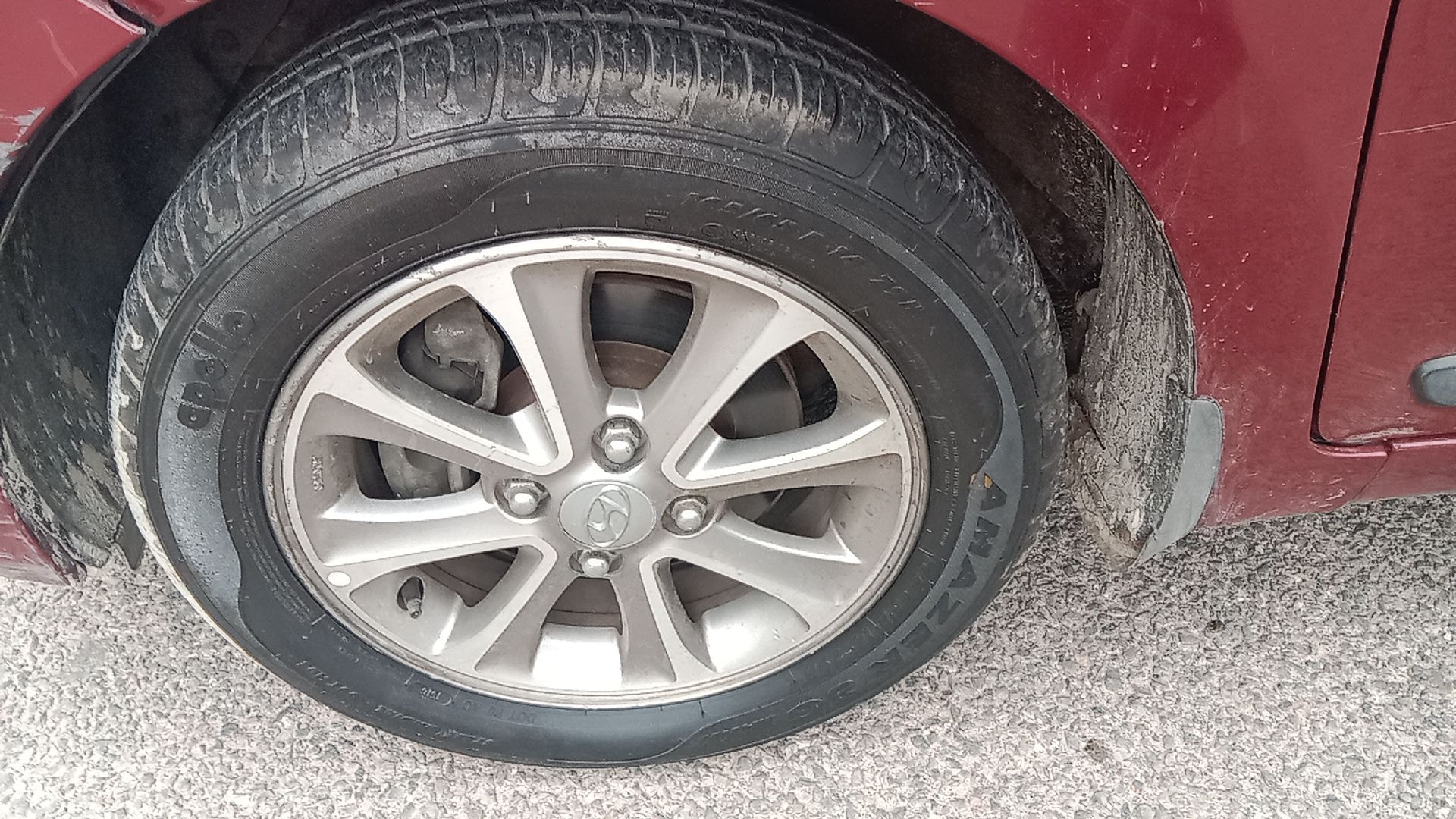 i10 image 12 i10 image 12