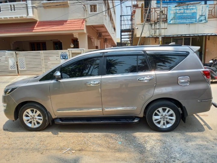 Innova Crysta image 2 Innova Crysta image 2