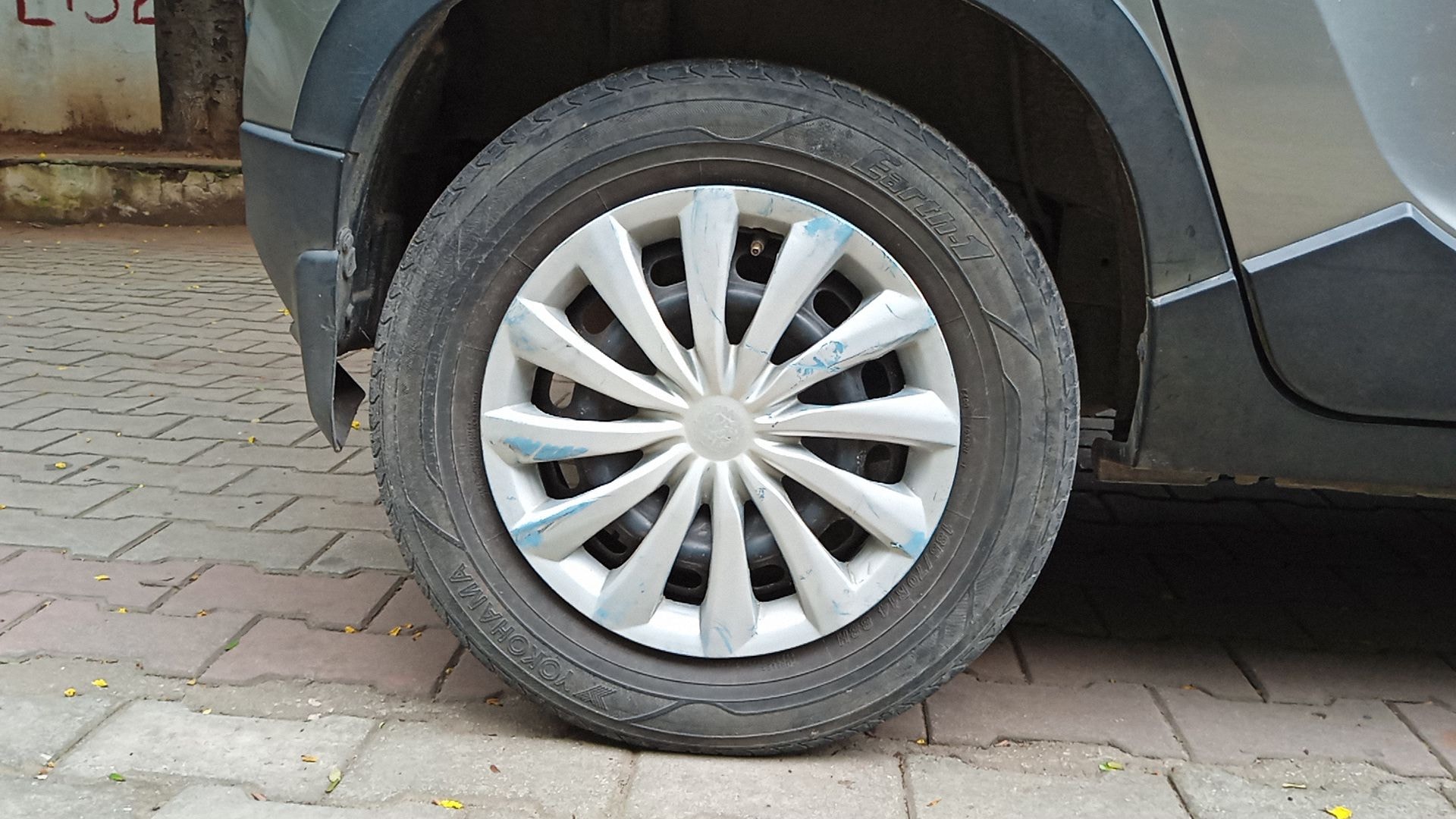 KUV100 image 11 KUV100 image 11