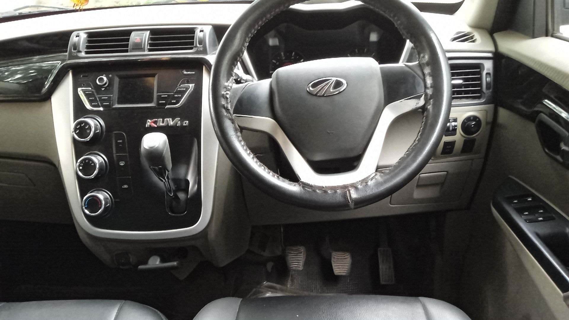 KUV100 image 17 KUV100 image 17