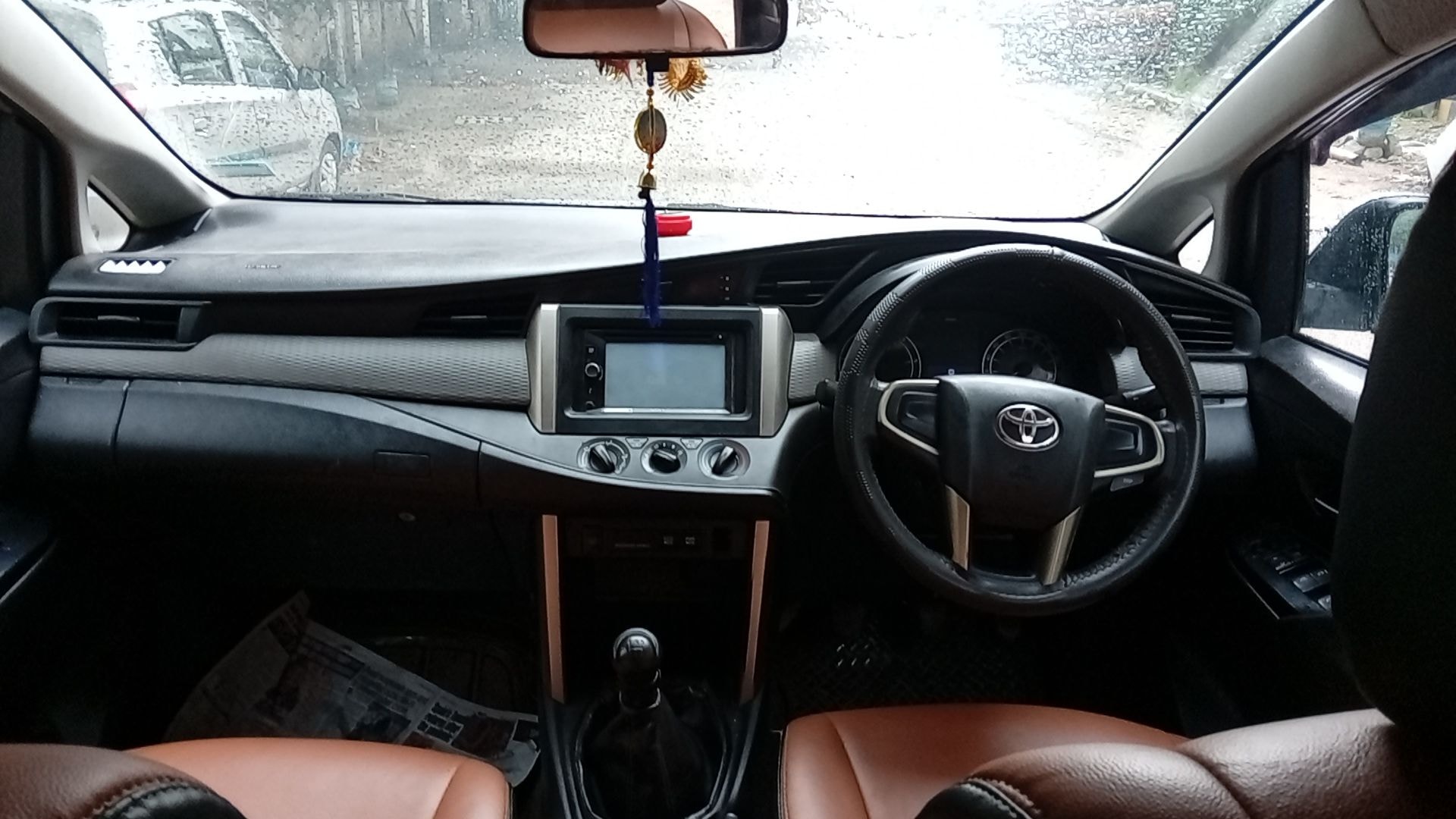 Innova Crysta image 14 Innova Crysta image 14